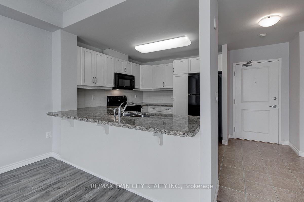 Photo 4 of 125 Wilson Street W, Hamilton, Beasley — HOMEH