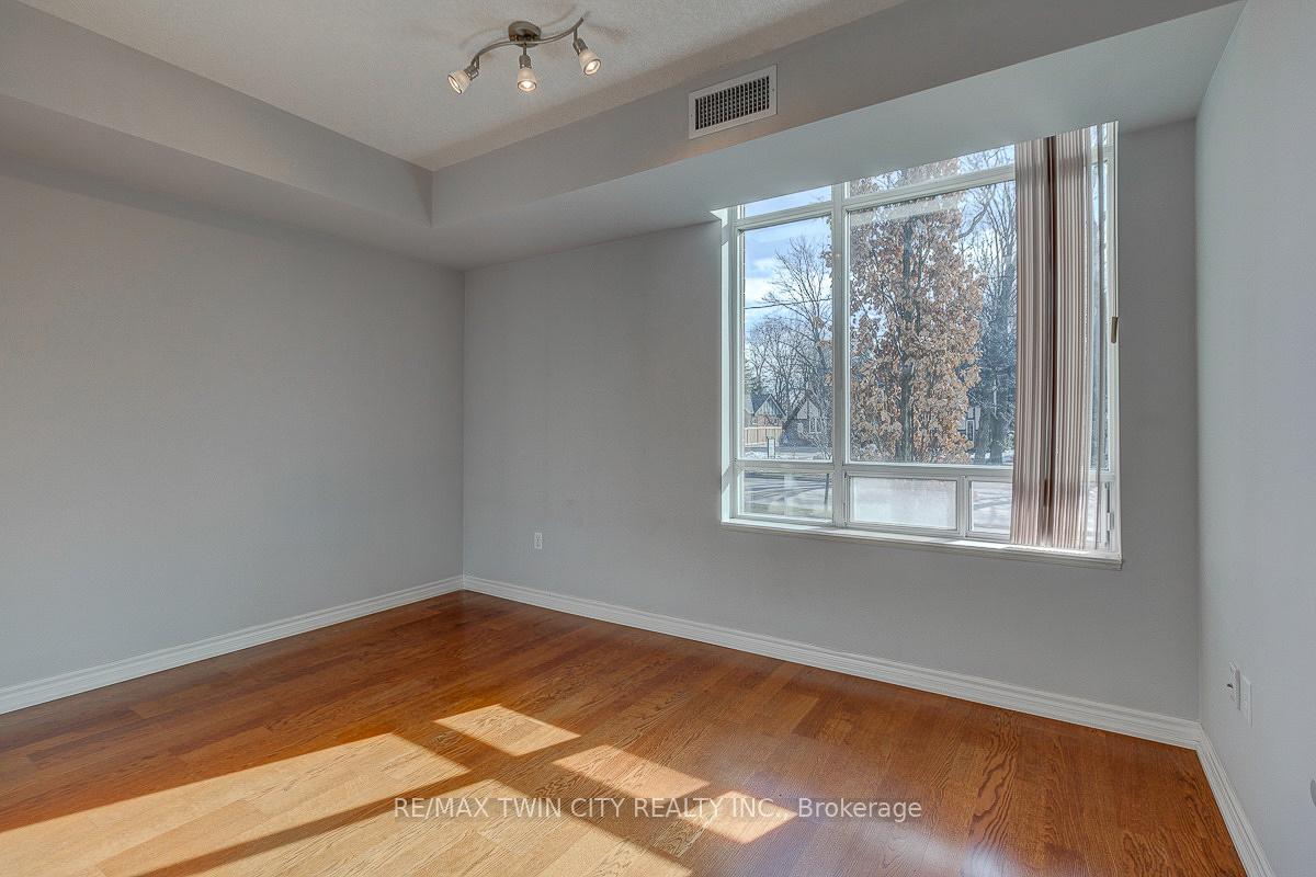 Photo 12 of 125 Wilson Street W, Hamilton, Beasley — HOMEH