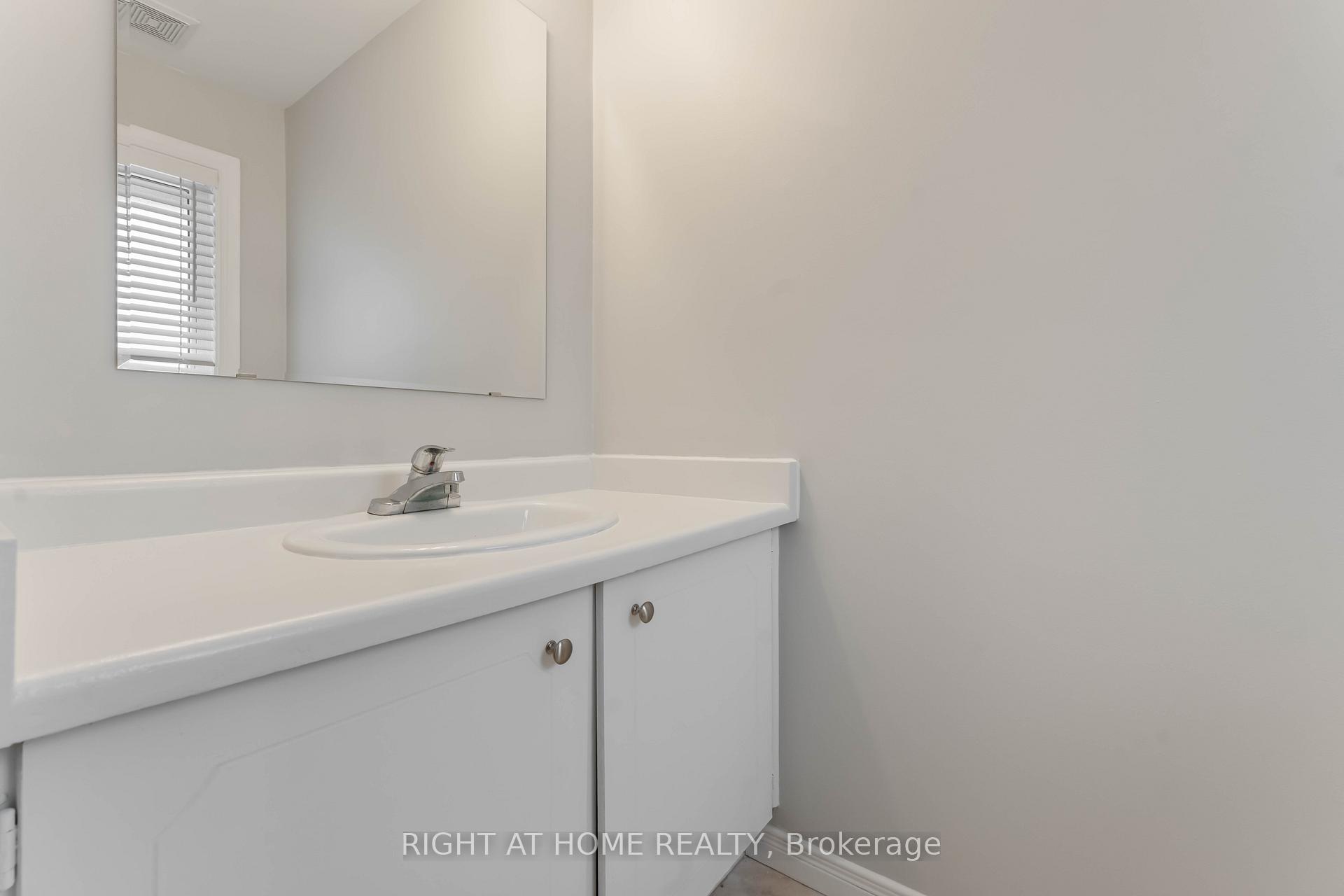 Photo 14 of 25B Bertona Street, Ottawa, Craig Henry/Woodvale — HOMEH