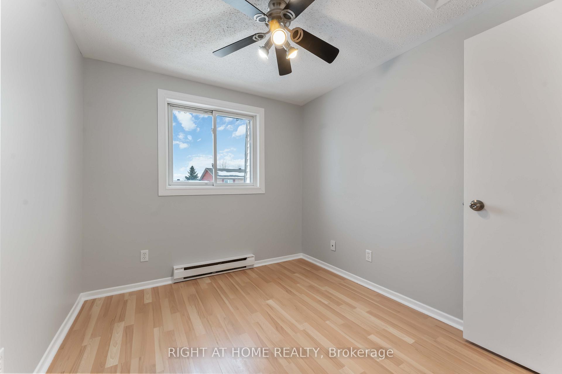 Photo 26 of 25B Bertona Street, Ottawa, Craig Henry/Woodvale — HOMEH
