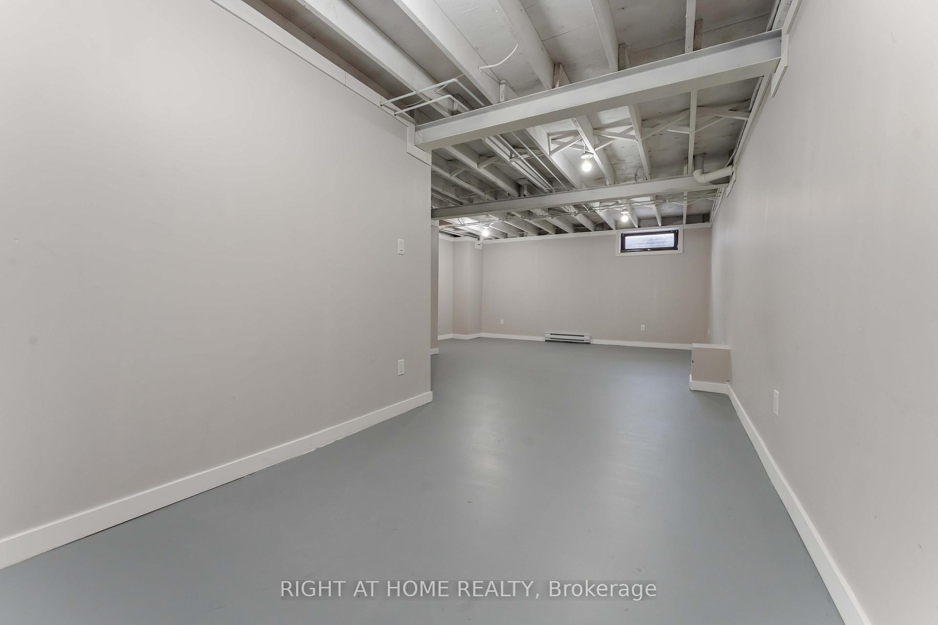 Photo 30 of 25B Bertona Street, Ottawa, Craig Henry/Woodvale — HOMEH