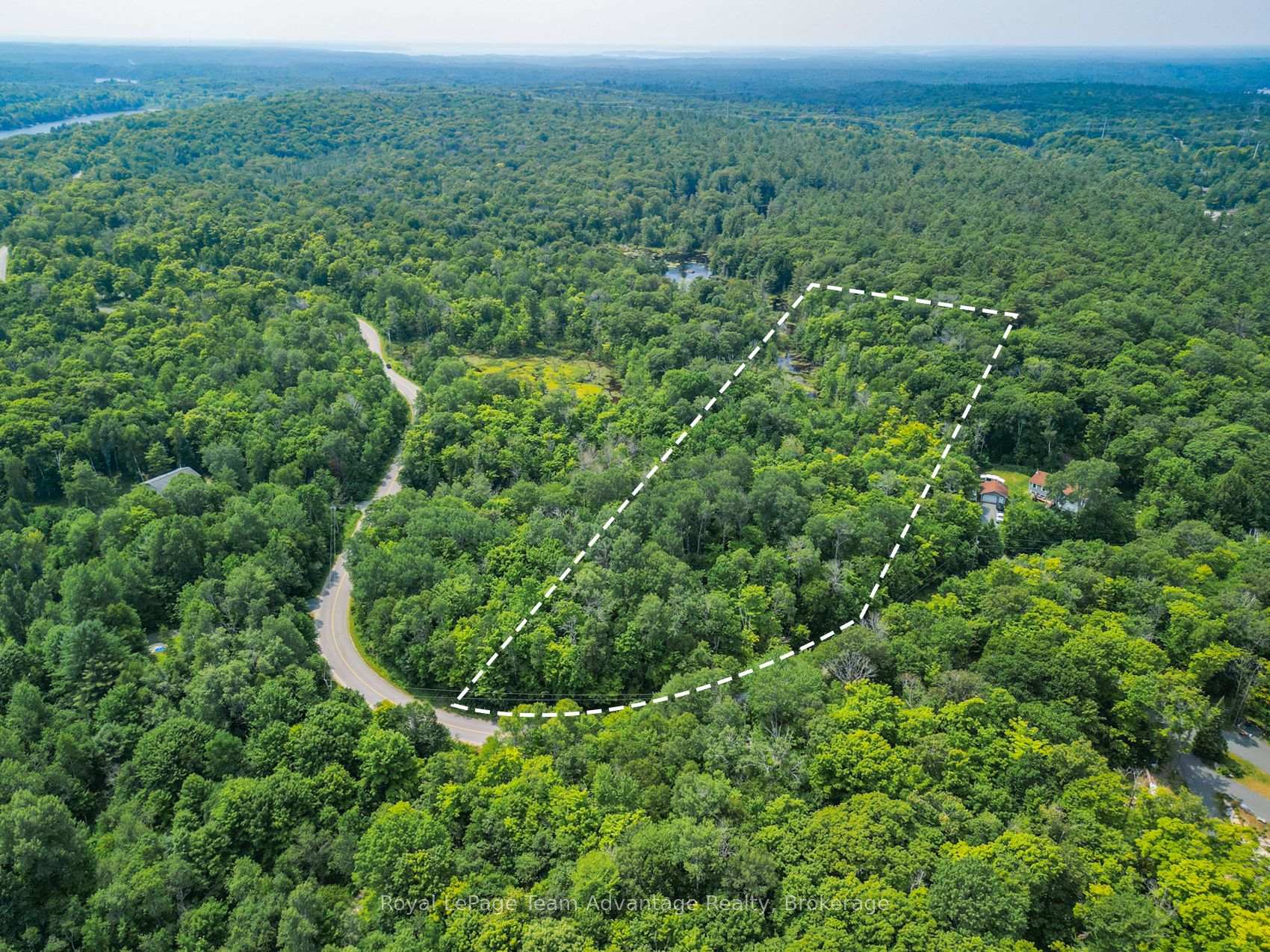 Photo 3 of 25 Long Lake Estates - Part 1 Road, Central Frontenac, Frontenac Centre — HOMEH