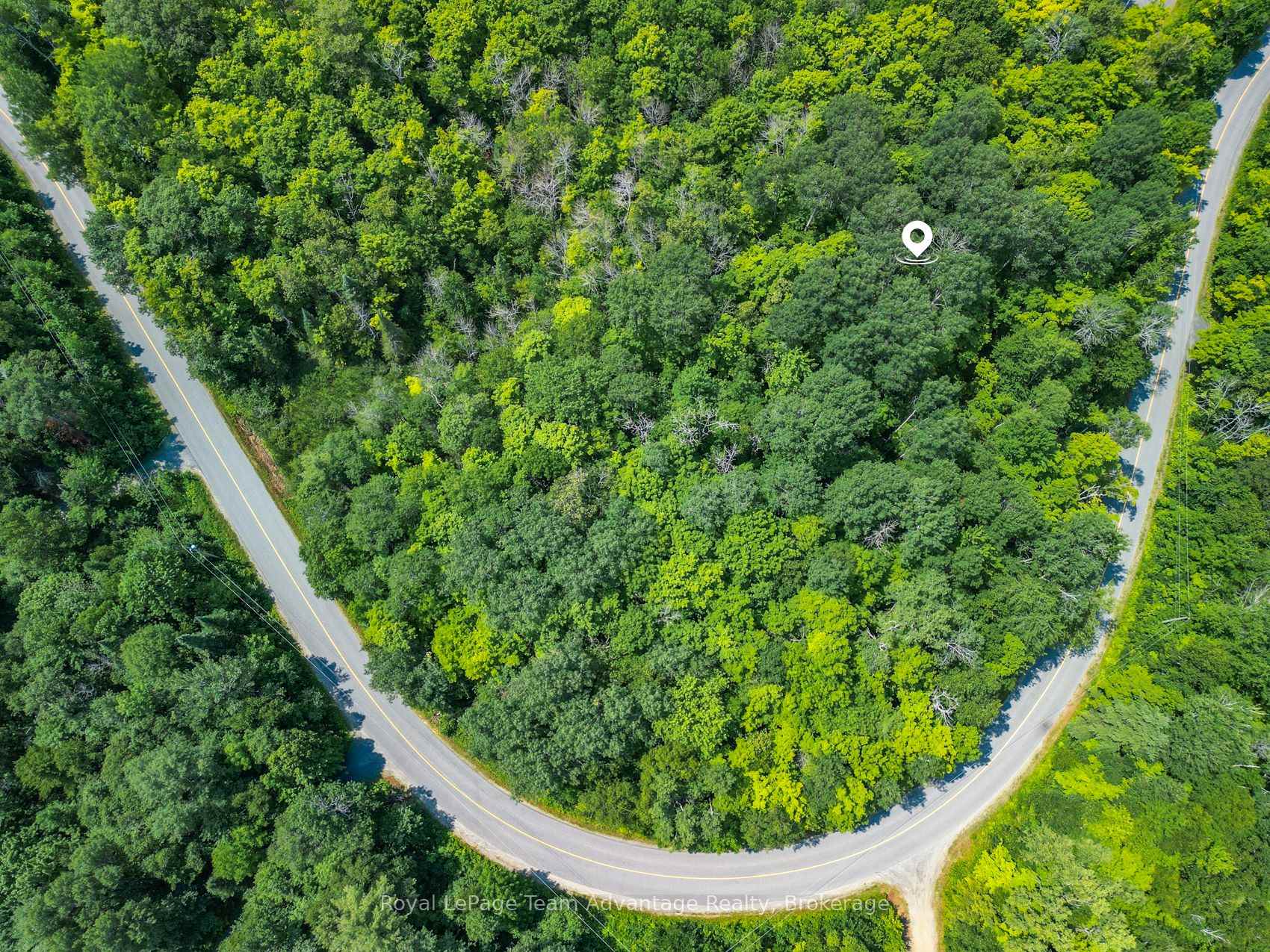 Photo 7 of 25 Long Lake Estates - Part 1 Road, Central Frontenac, Frontenac Centre — HOMEH