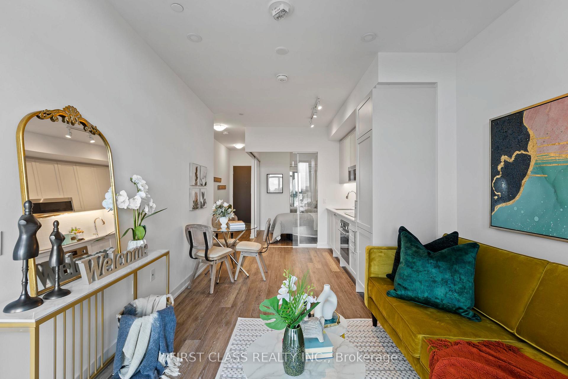 Photo 3 of Unit 721, 250 Lawrence Avenue W, Toronto, Lawrence Park North — HOMEH