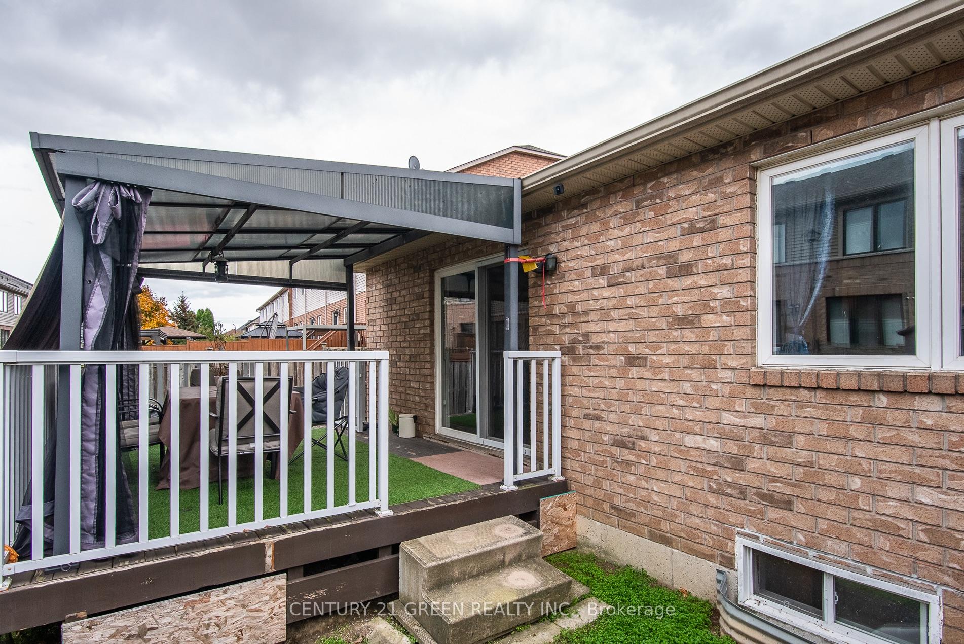 Photo 6 of 57 Hannon Crescent, Hamilton, Rural Glanbrook — HOMEH