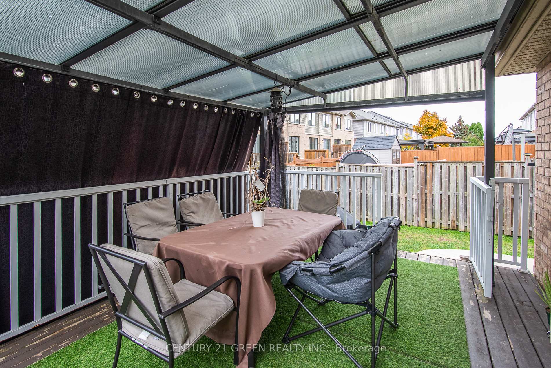 Photo 8 of 57 Hannon Crescent, Hamilton, Rural Glanbrook — HOMEH
