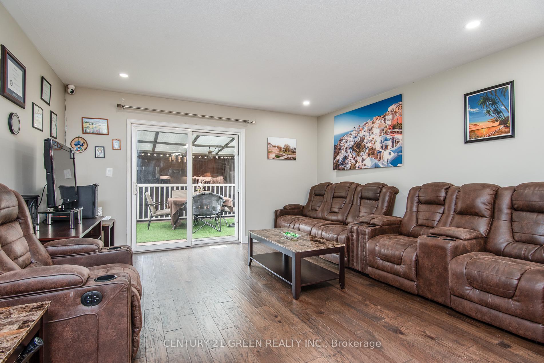 Photo 14 of 57 Hannon Crescent, Hamilton, Rural Glanbrook — HOMEH