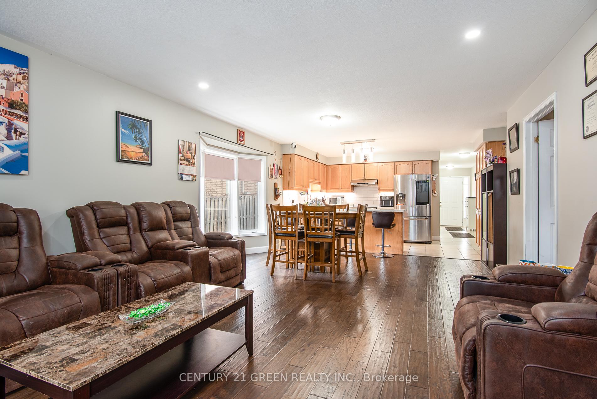 Photo 18 of 57 Hannon Crescent, Hamilton, Rural Glanbrook — HOMEH