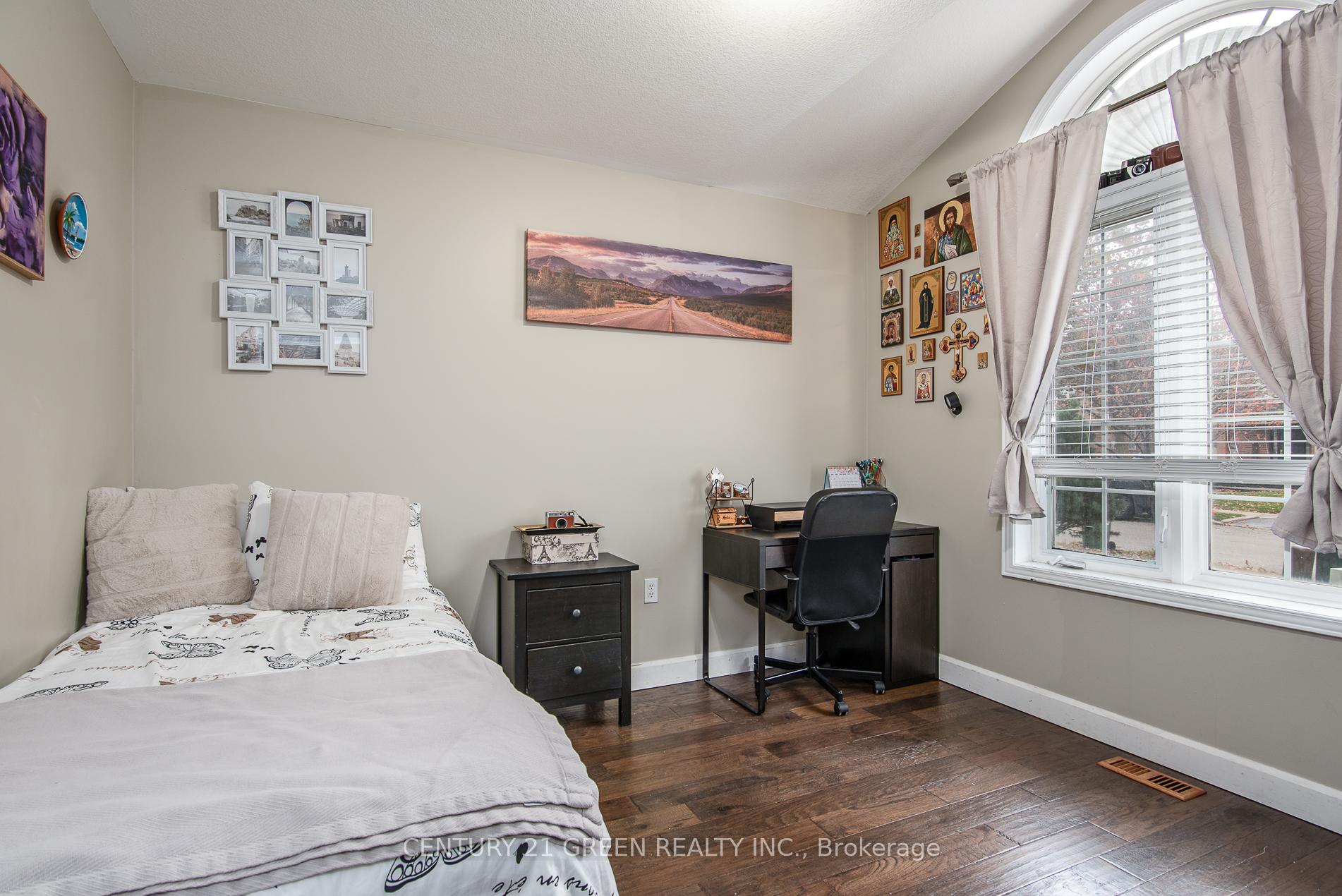 Photo 29 of 57 Hannon Crescent, Hamilton, Rural Glanbrook — HOMEH