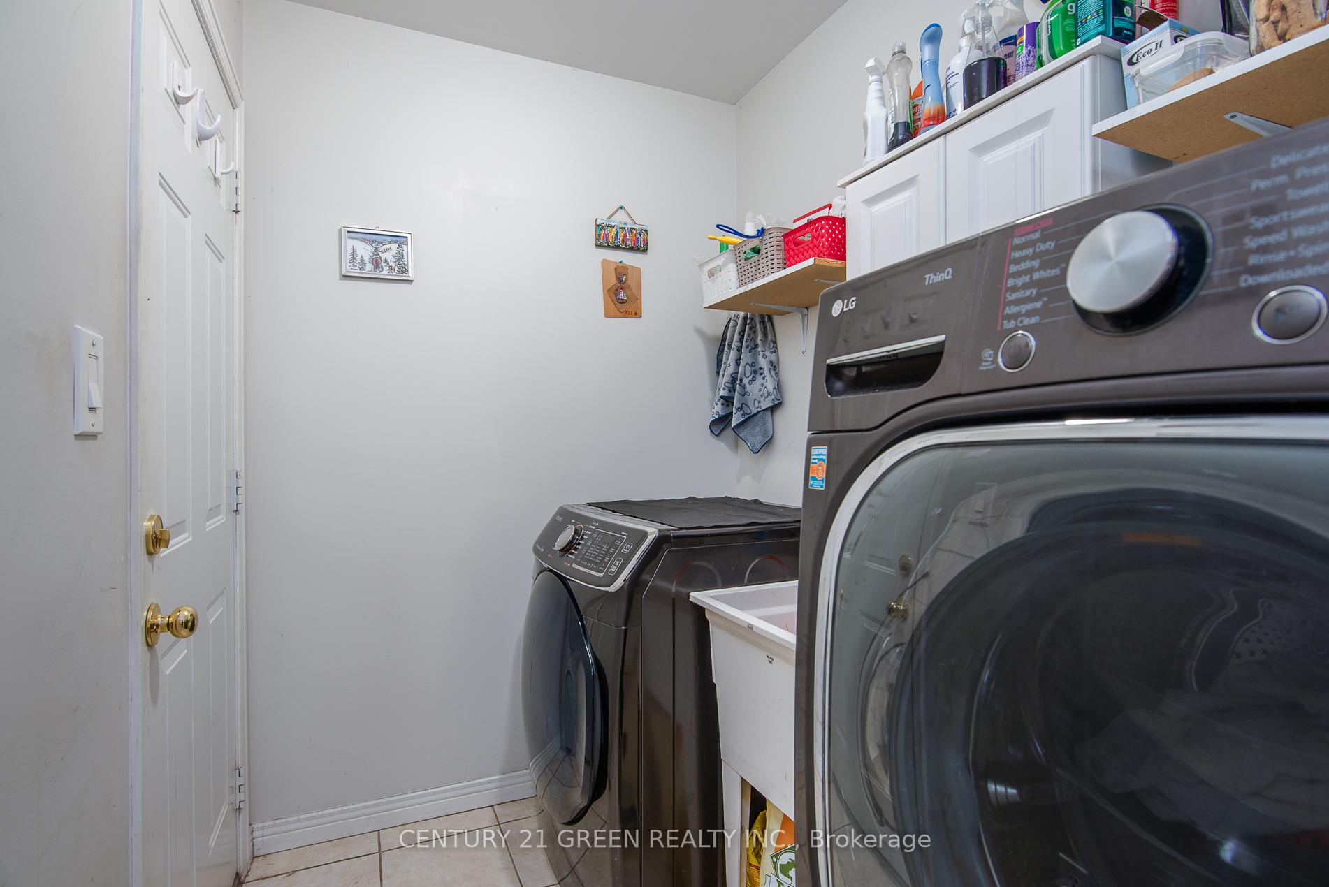 Photo 32 of 57 Hannon Crescent, Hamilton, Rural Glanbrook — HOMEH
