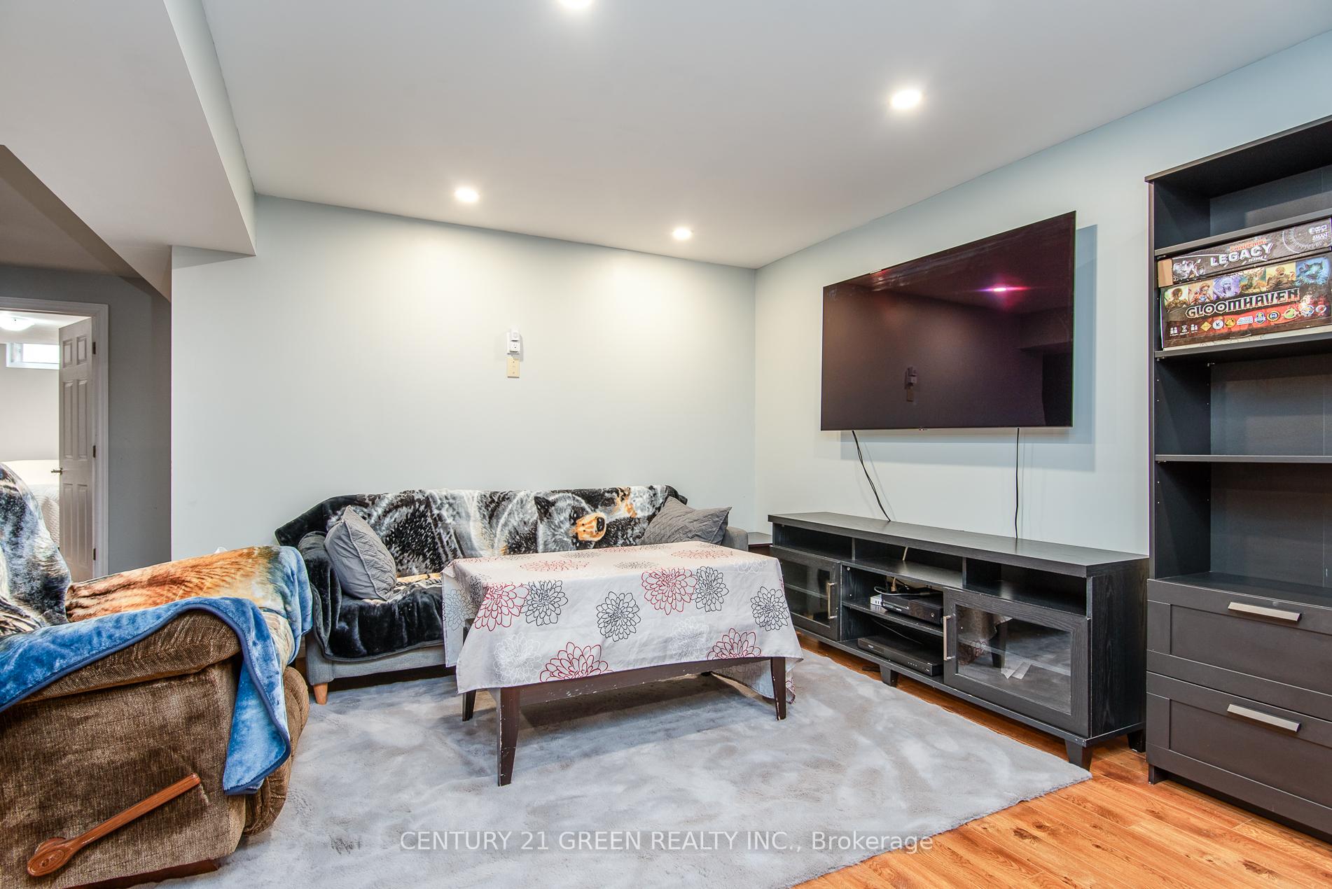 Photo 35 of 57 Hannon Crescent, Hamilton, Rural Glanbrook — HOMEH