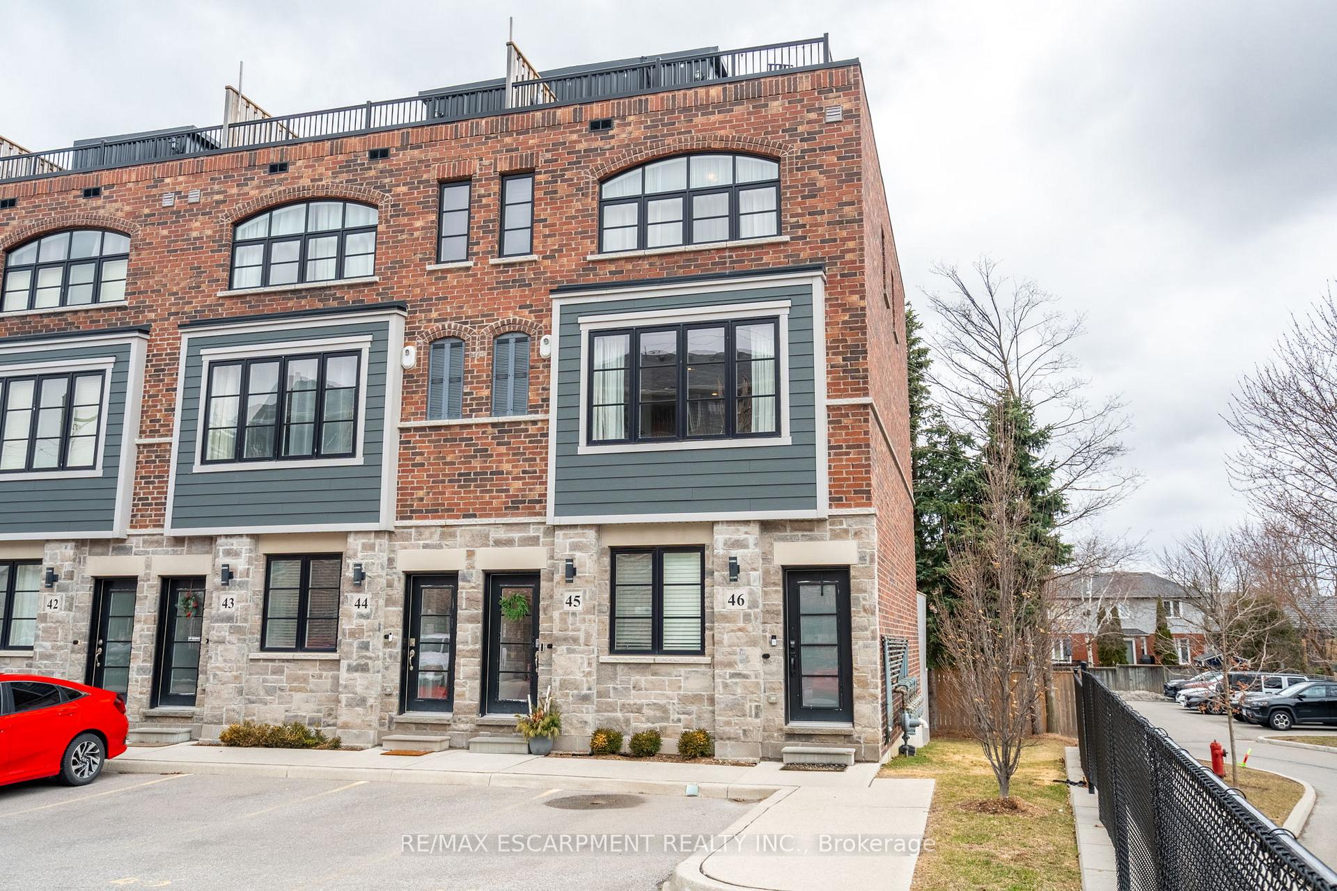Photo 1 of Unit 45, 219 Dundas Street E, Hamilton, Waterdown — HOMEH