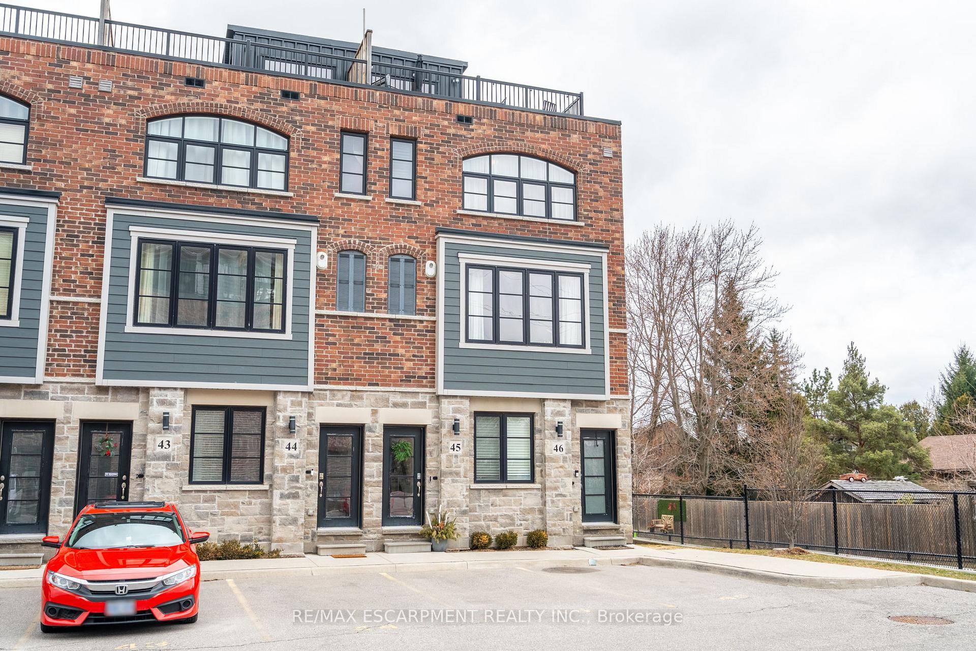 Photo 2 of Unit 45, 219 Dundas Street E, Hamilton, Waterdown — HOMEH
