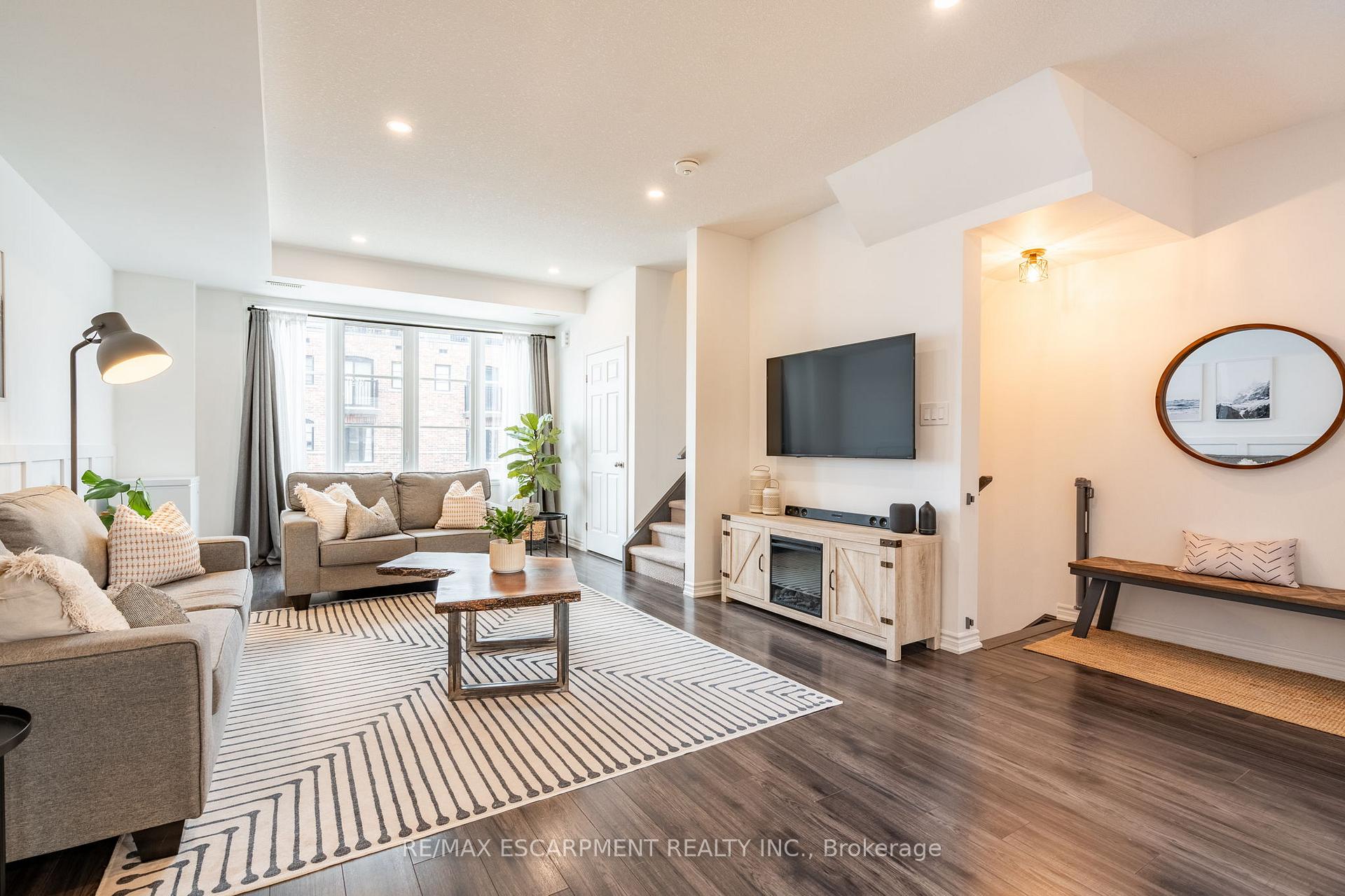 Photo 15 of Unit 45, 219 Dundas Street E, Hamilton, Waterdown — HOMEH