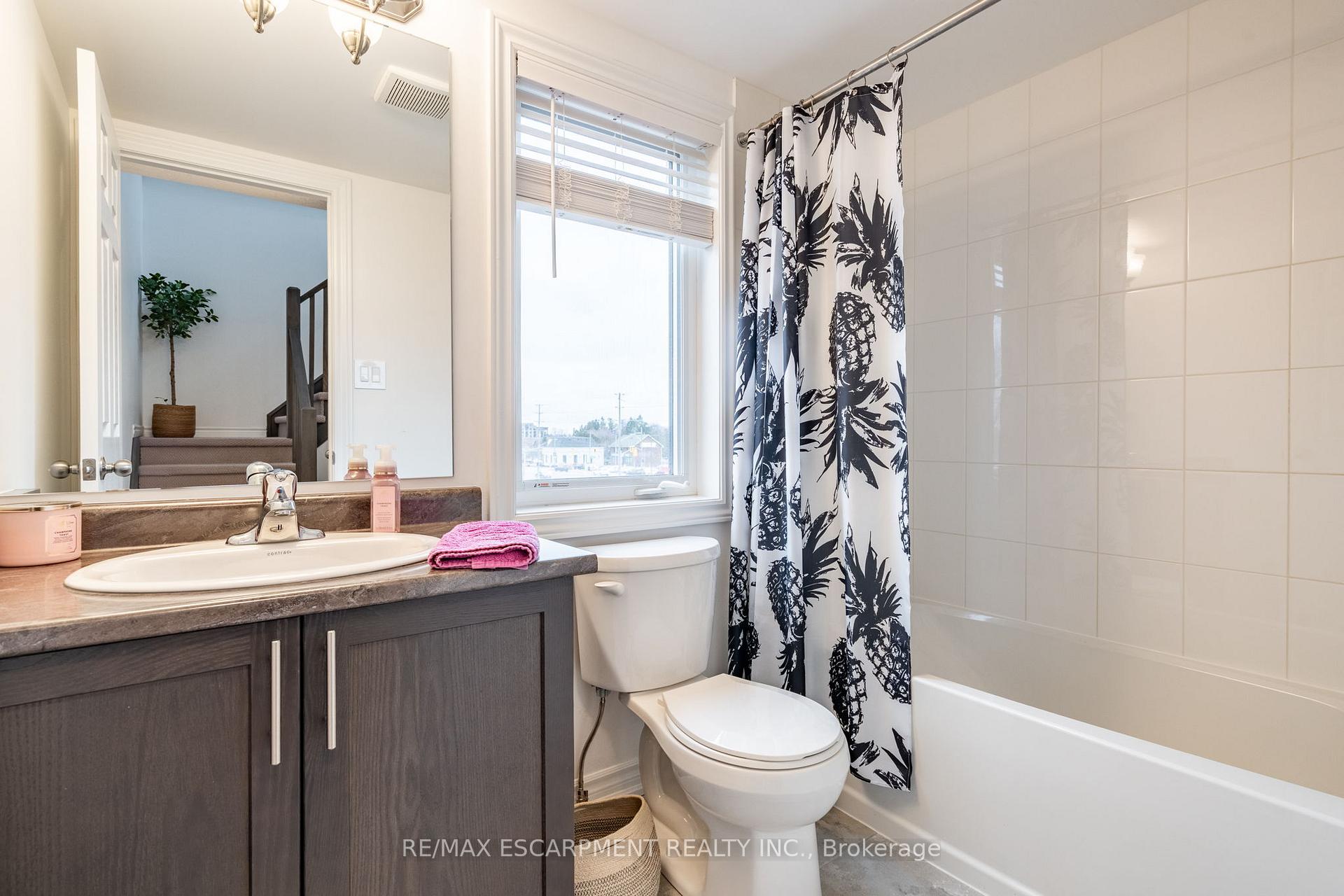 Photo 27 of Unit 45, 219 Dundas Street E, Hamilton, Waterdown — HOMEH