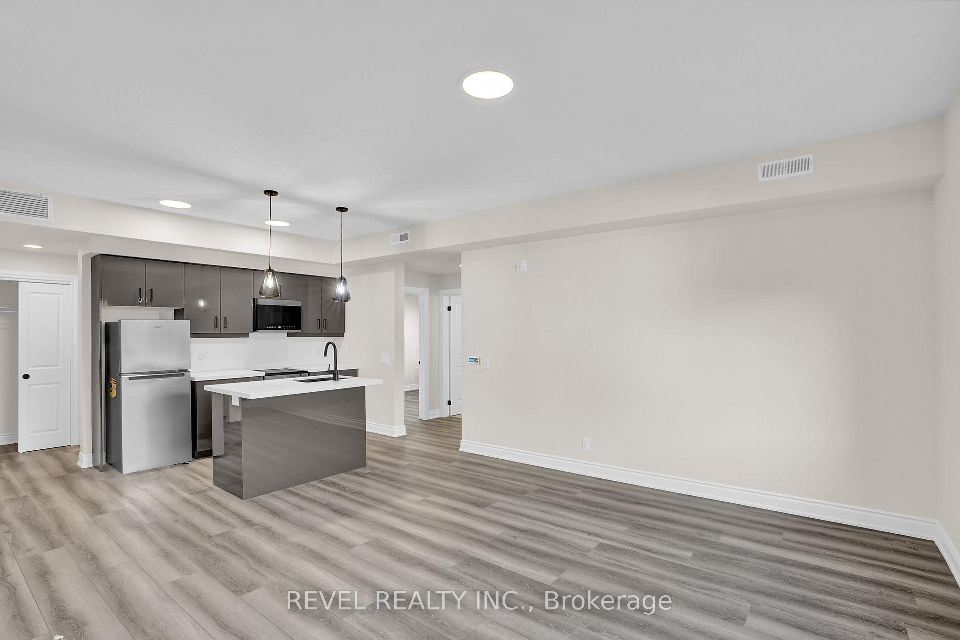 Photo 2 of Unit 2D, 261 King Street E, Hamilton, Stoney Creek — HOMEH
