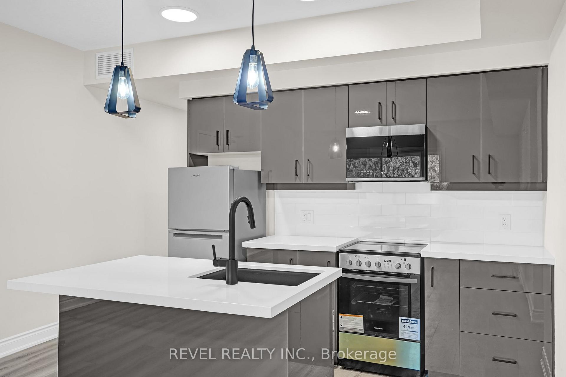 Photo 8 of Unit 2D, 261 King Street E, Hamilton, Stoney Creek — HOMEH