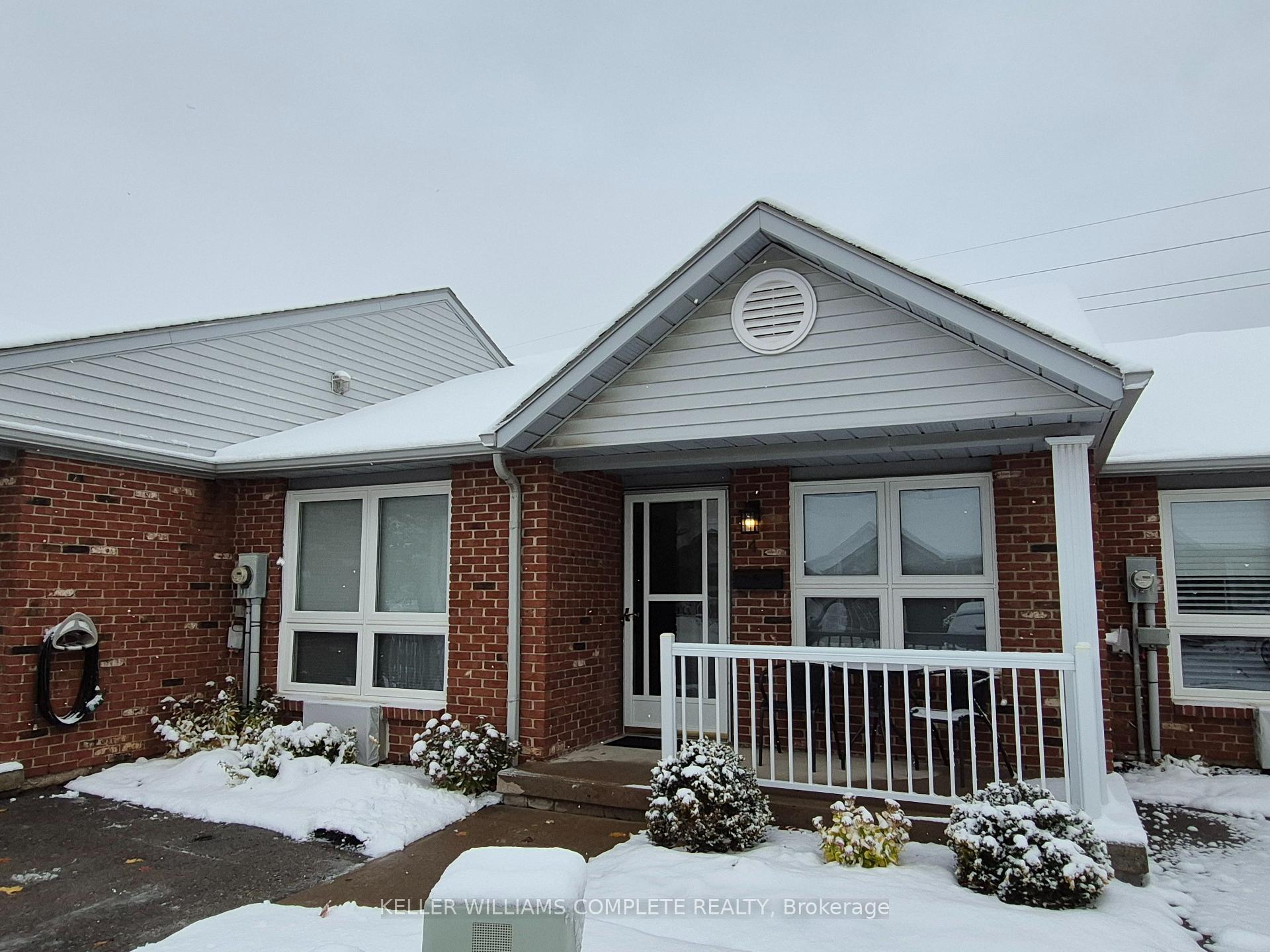Front of Unit 4, 226 Vansickle Road