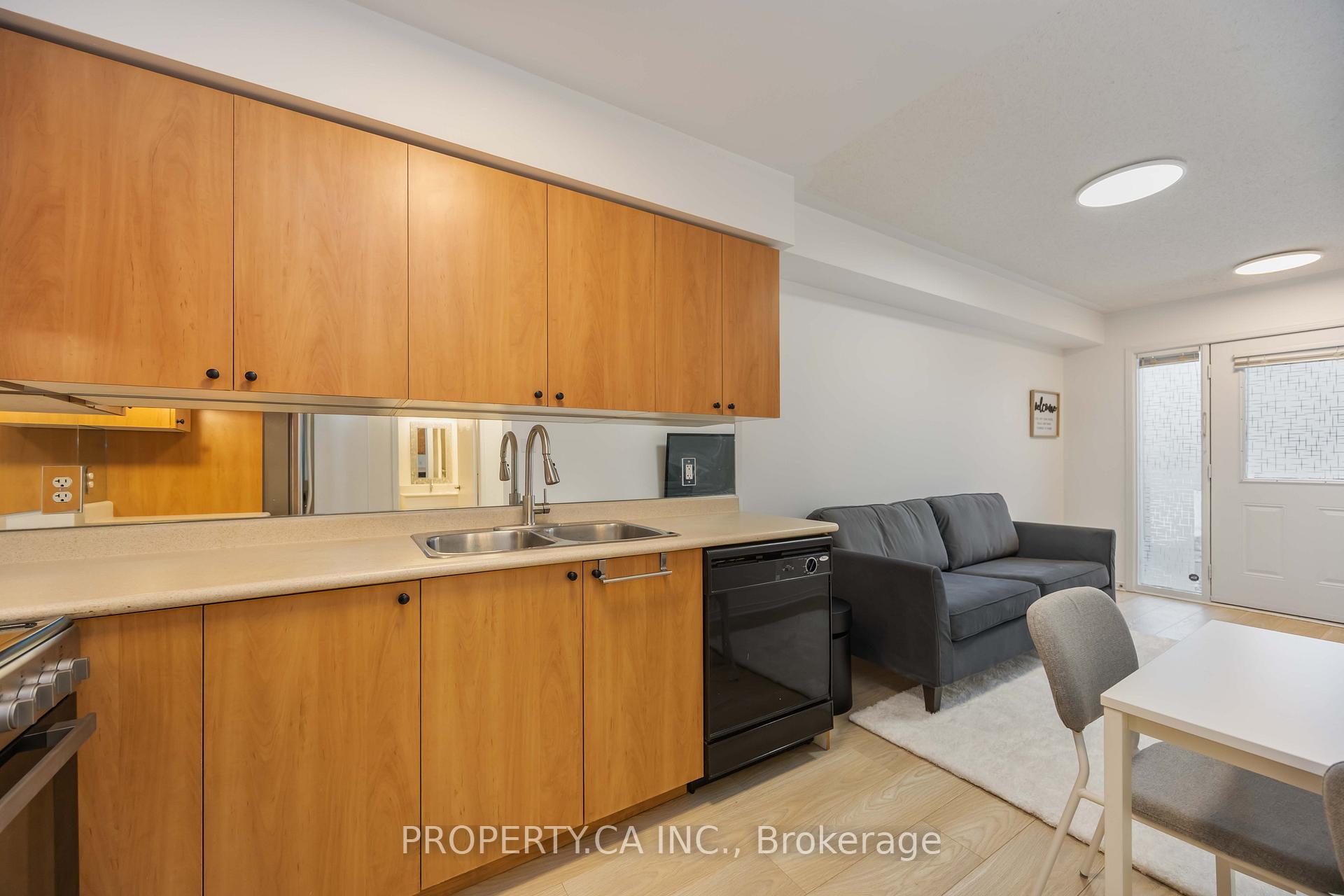 Photo 7 of Unit 69, 2285 Bur Oak Avenue, Markham, Greensborough — HOMEH