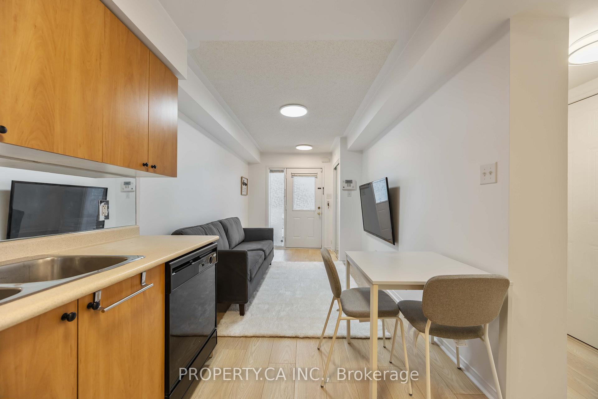 Photo 8 of Unit 69, 2285 Bur Oak Avenue, Markham, Greensborough — HOMEH