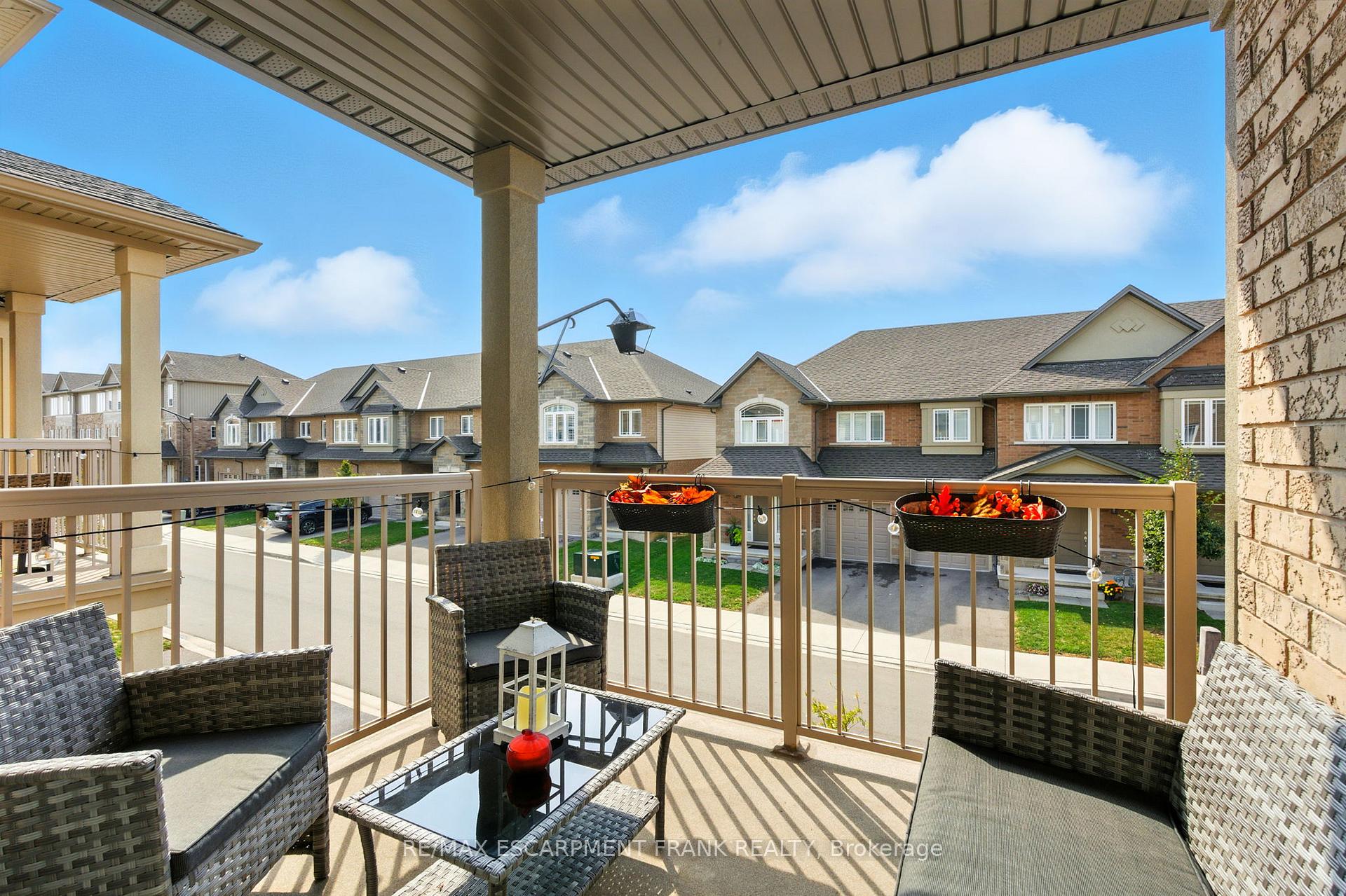 Photo 27 of 9 Laguna Village Crescent, Hamilton, Stoney Creek — HOMEH