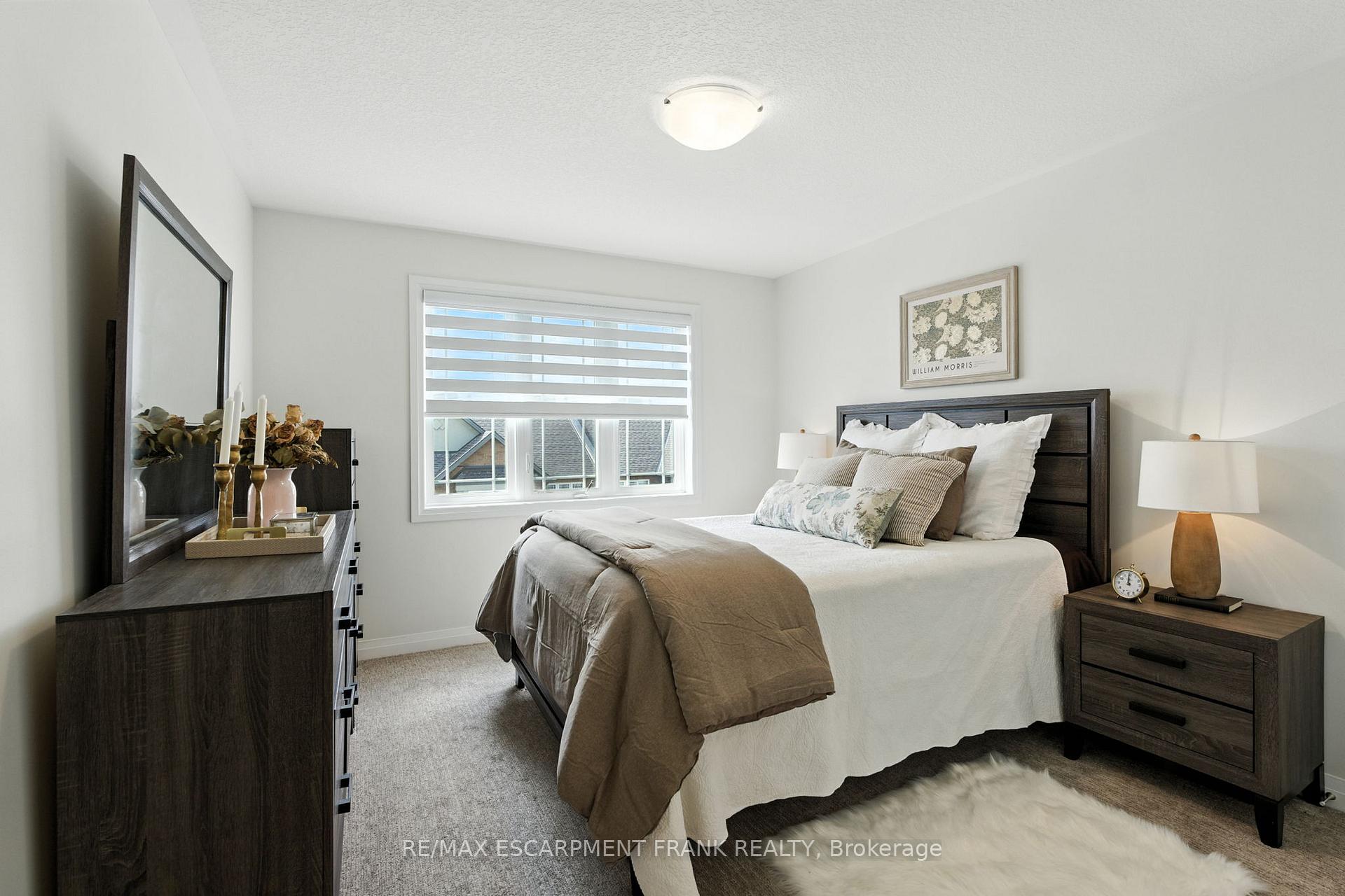 Photo 31 of 9 Laguna Village Crescent, Hamilton, Stoney Creek — HOMEH