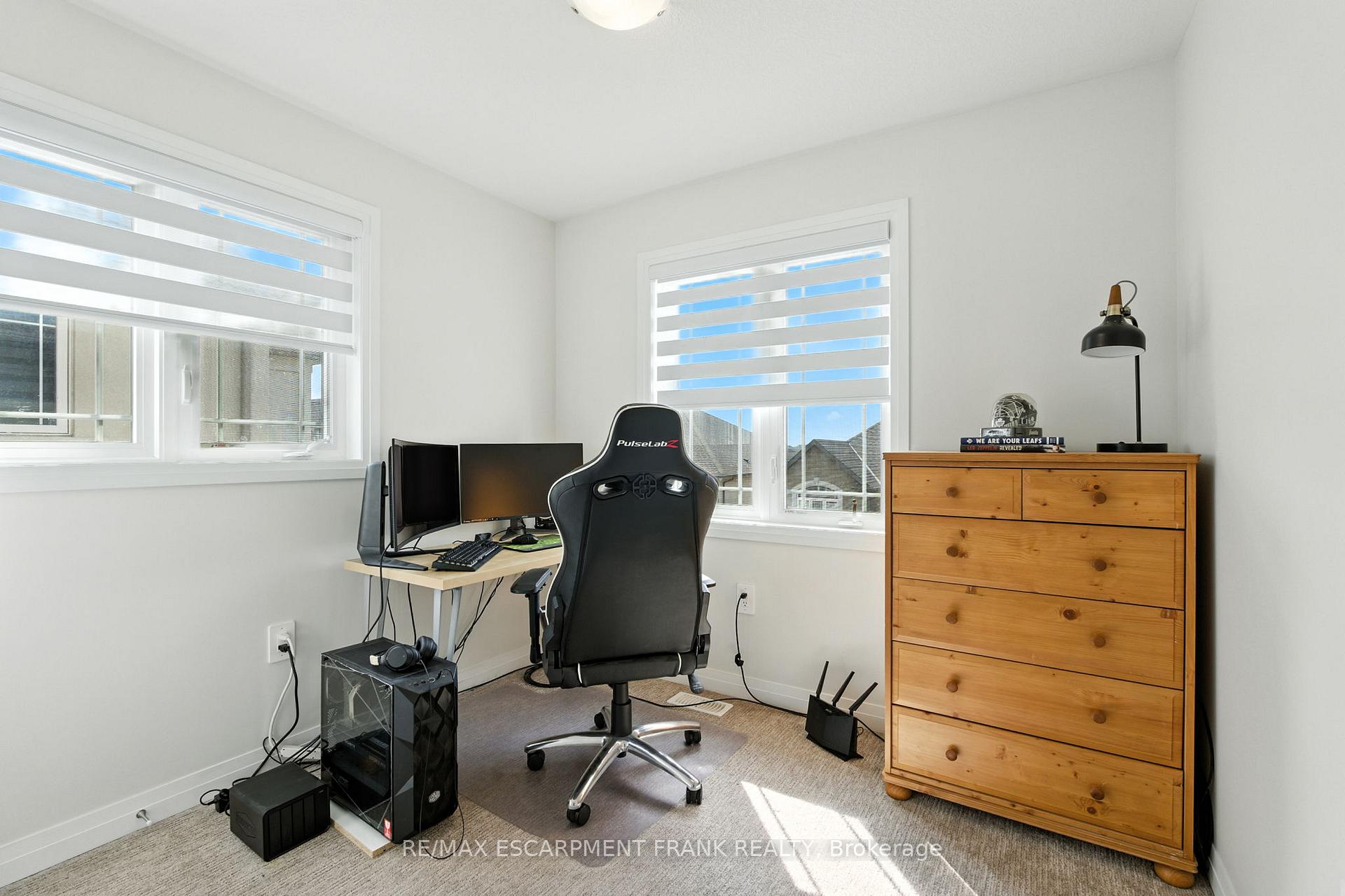 Photo 39 of 9 Laguna Village Crescent, Hamilton, Stoney Creek — HOMEH