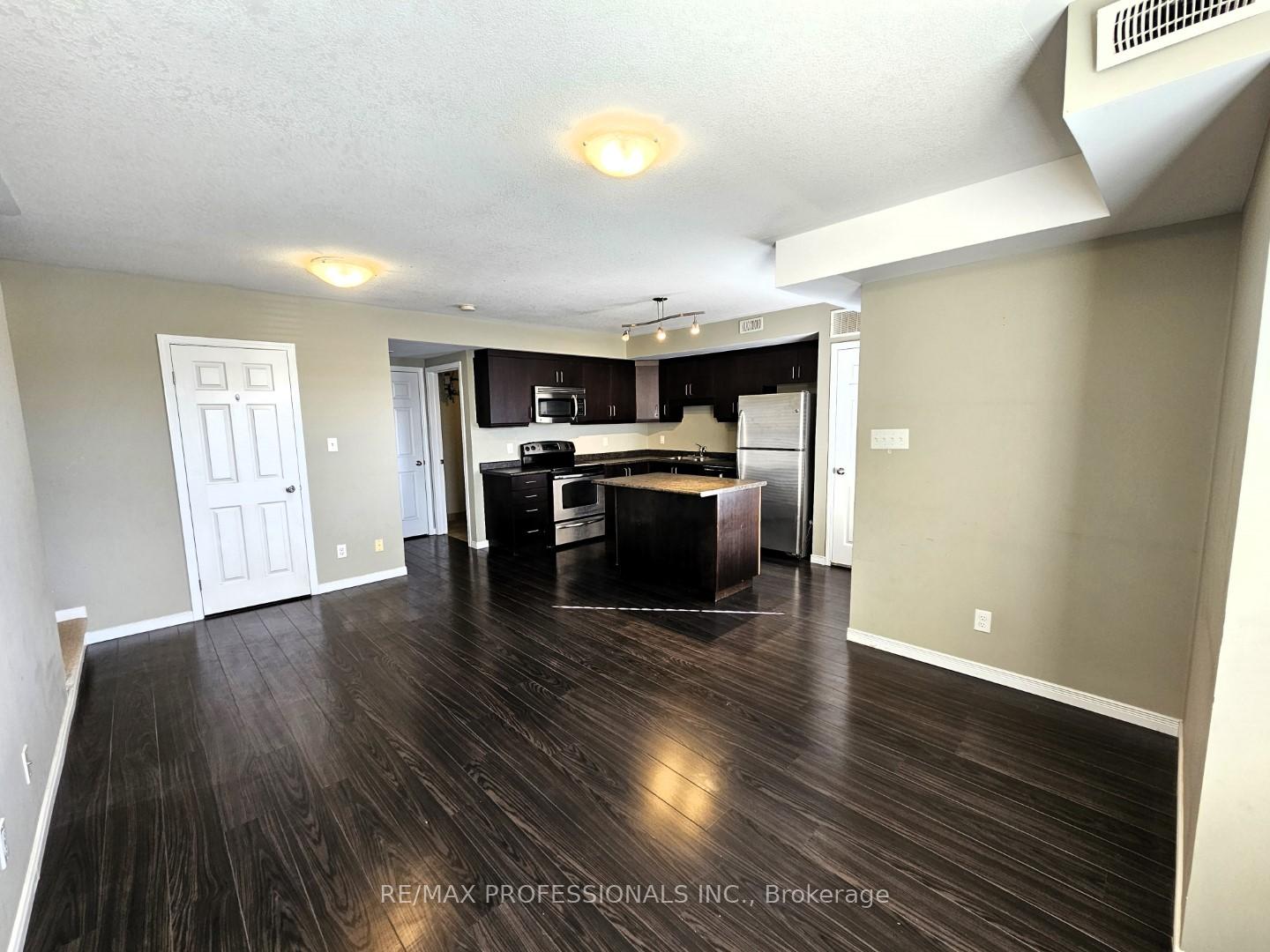Photo 3 of Unit 1F, 1460 Highland Road, Kitchener, Highland West — HOMEH