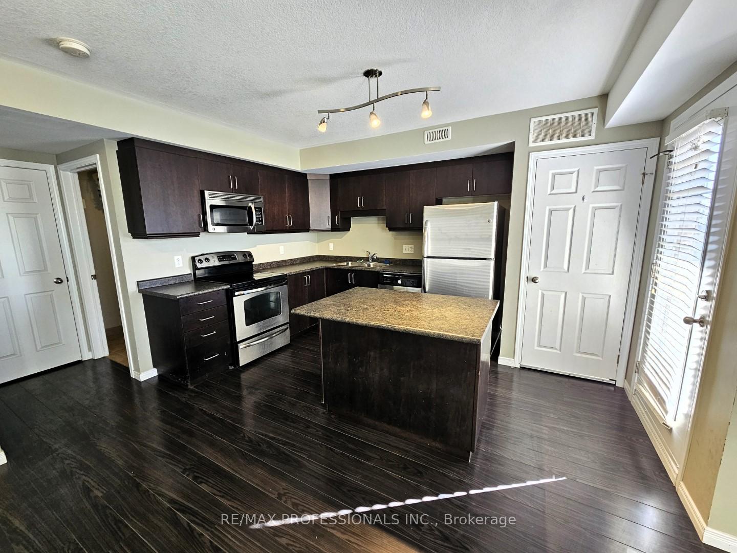 Photo 5 of Unit 1F, 1460 Highland Road, Kitchener, Highland West — HOMEH
