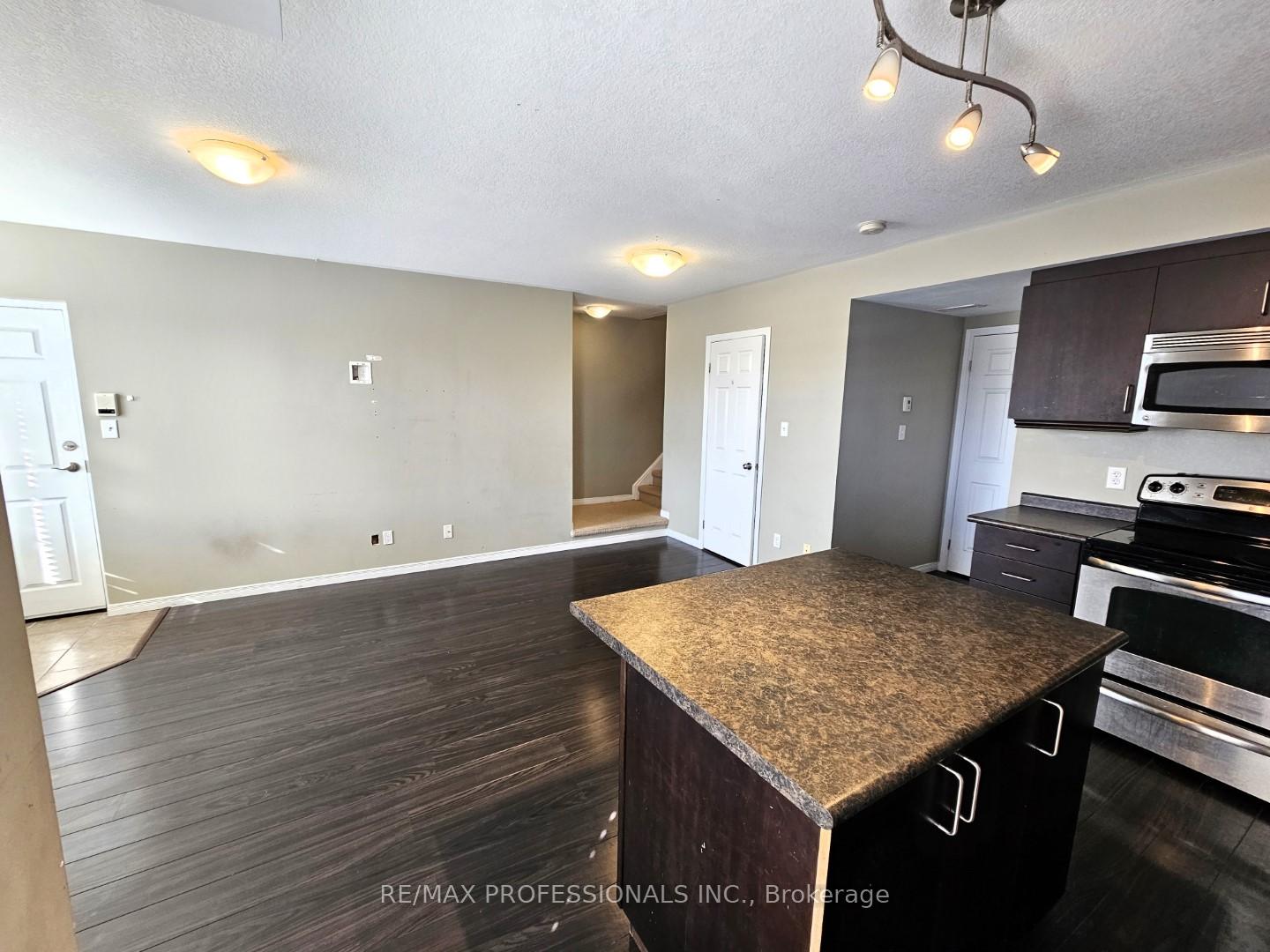 Photo 6 of Unit 1F, 1460 Highland Road, Kitchener, Highland West — HOMEH