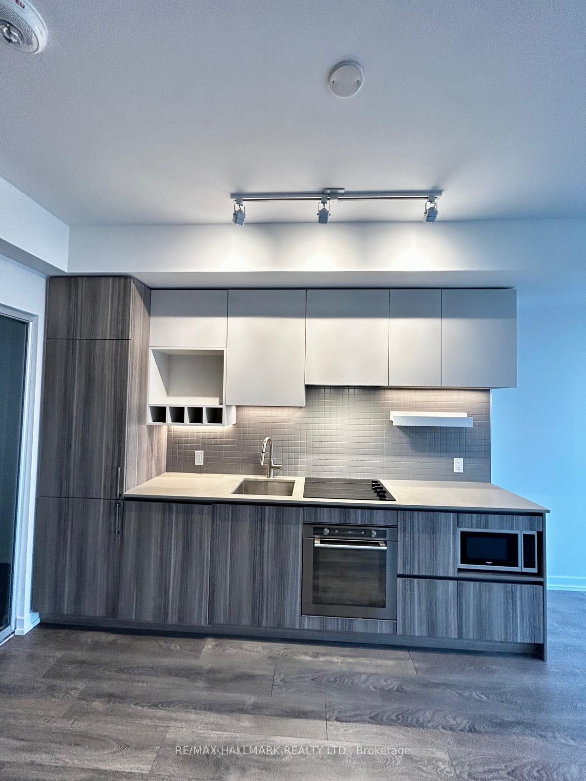 Photo 1 of Unit 1708, 5 Buttermill Avenue, Vaughan, Vaughan Corporate Centre — HOMEH