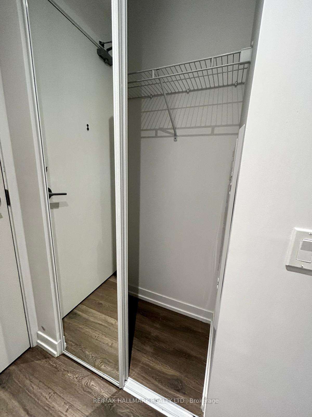 Photo 4 of Unit 1708, 5 Buttermill Avenue, Vaughan, Vaughan Corporate Centre — HOMEH