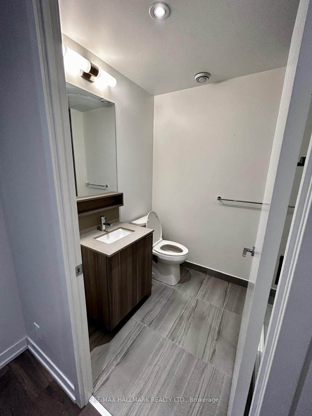 Photo 6 of Unit 1708, 5 Buttermill Avenue, Vaughan, Vaughan Corporate Centre — HOMEH
