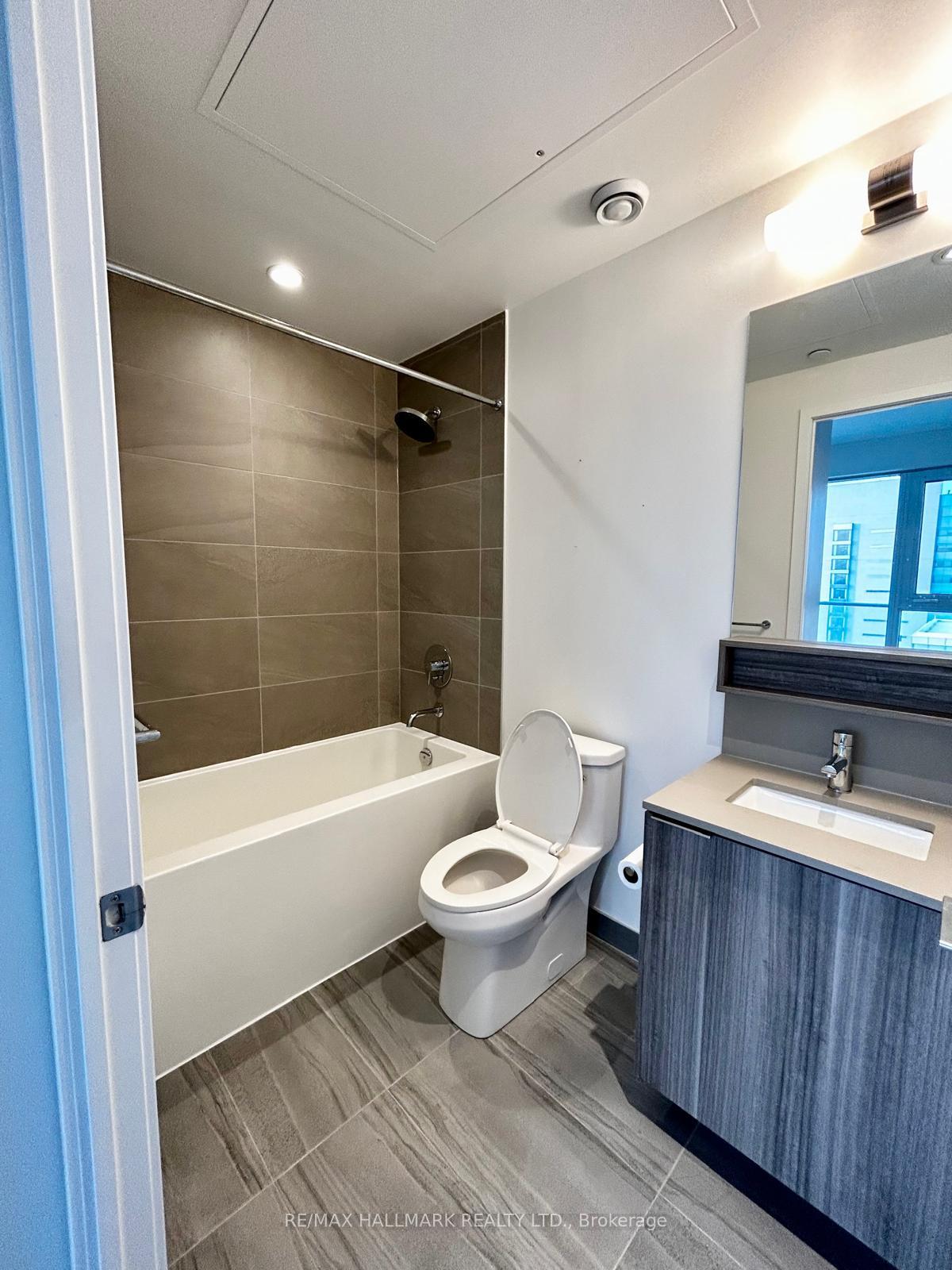 Photo 12 of Unit 1708, 5 Buttermill Avenue, Vaughan, Vaughan Corporate Centre — HOMEH