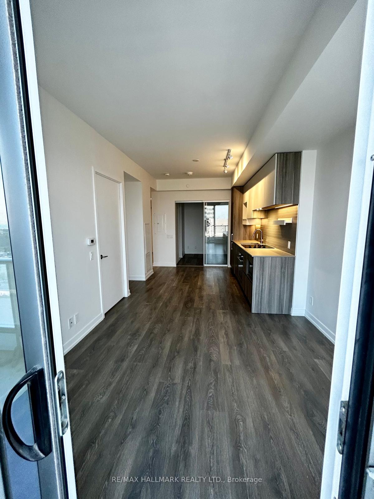 Photo 15 of Unit 1708, 5 Buttermill Avenue, Vaughan, Vaughan Corporate Centre — HOMEH