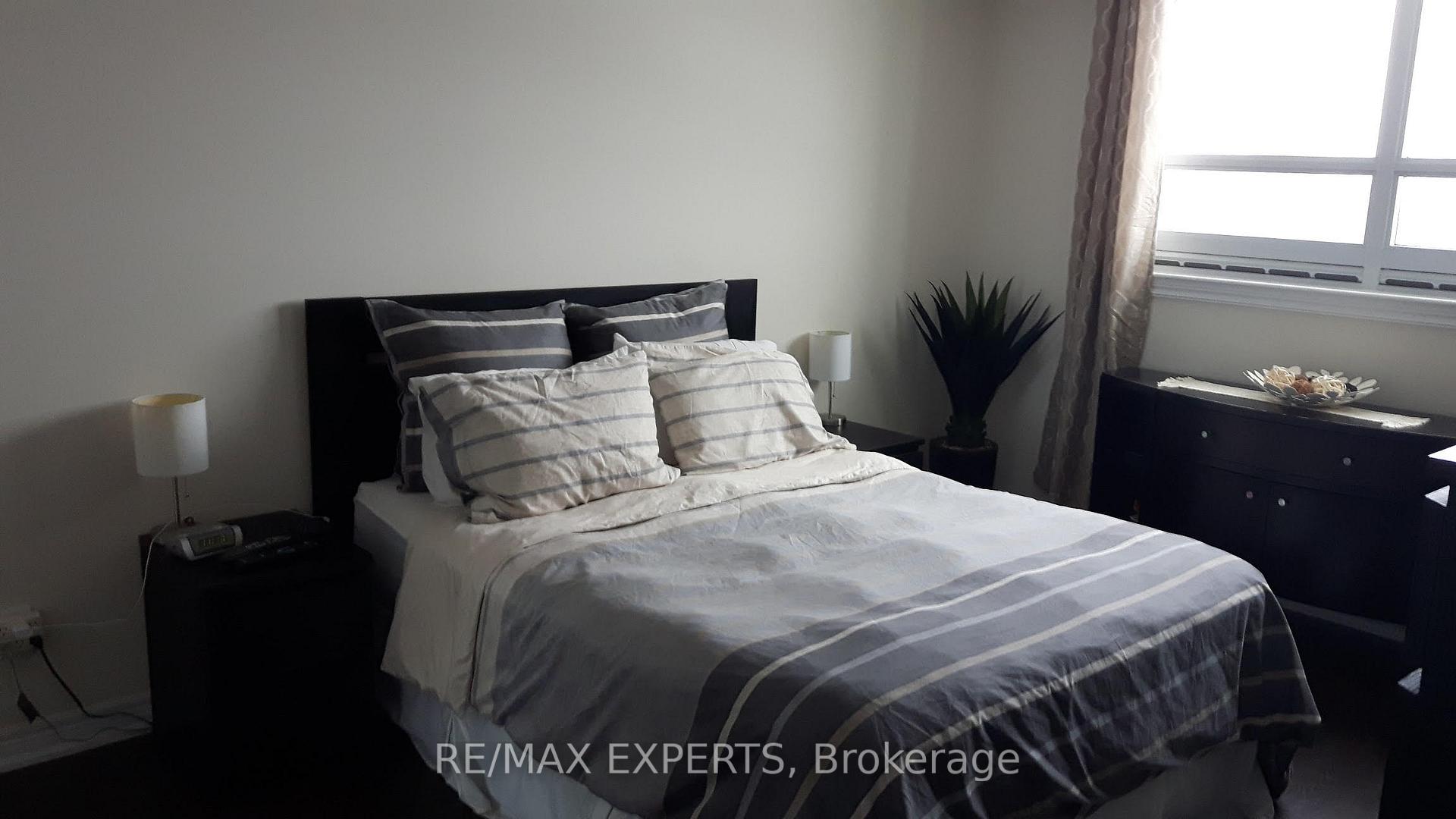 Photo 7 of Unit 509, 9255 Jane Street, Vaughan, Maple — HOMEH