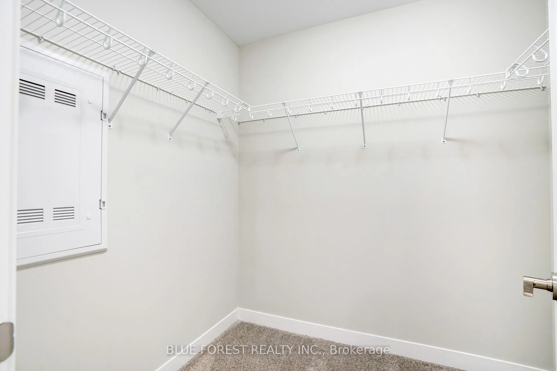 Photo 13 of Unit 201, 100 The Promenade, Central Elgin, Port Stanley — HOMEH