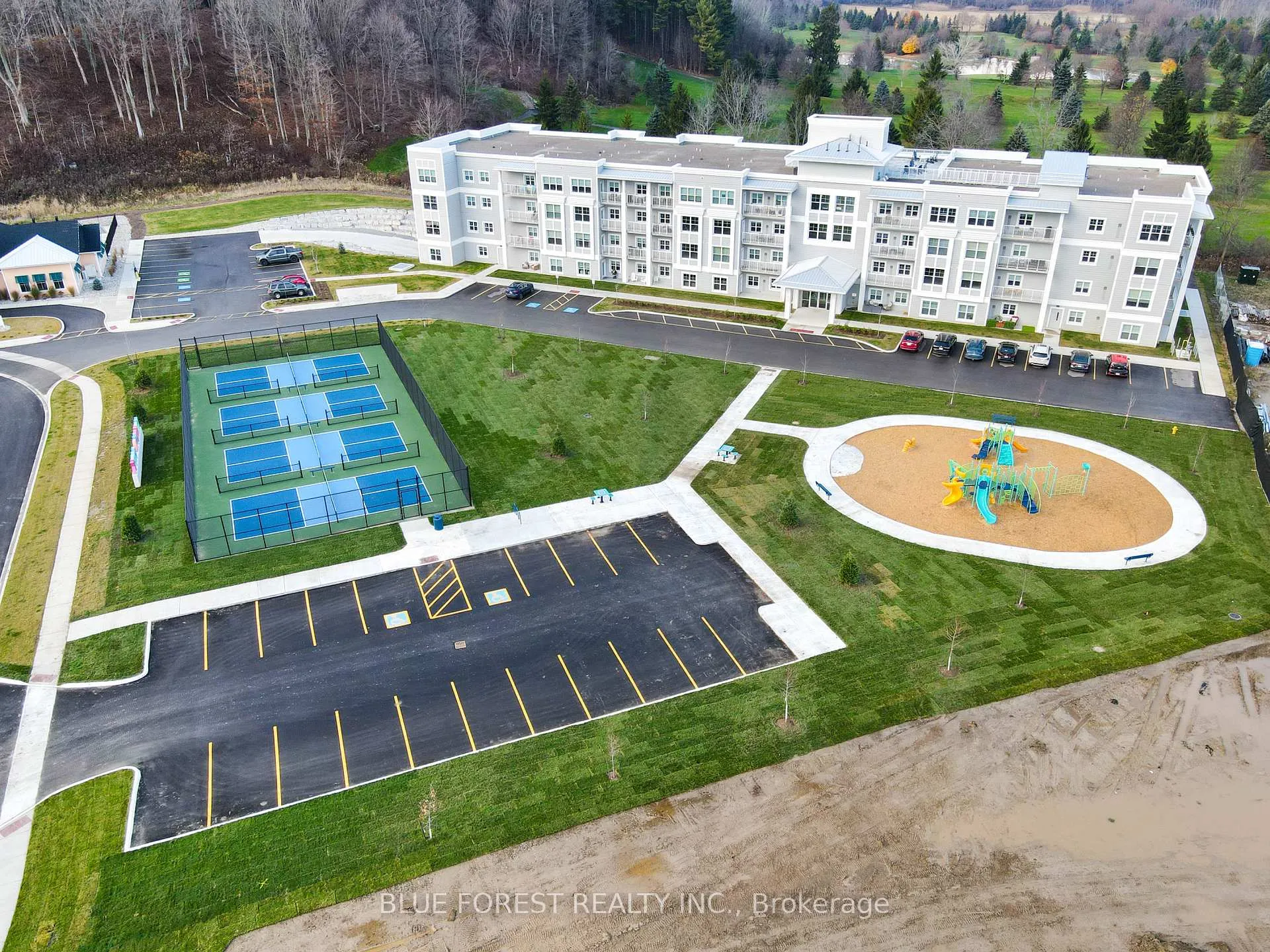 Photo 22 of Unit 201, 100 The Promenade, Central Elgin, Port Stanley — HOMEH