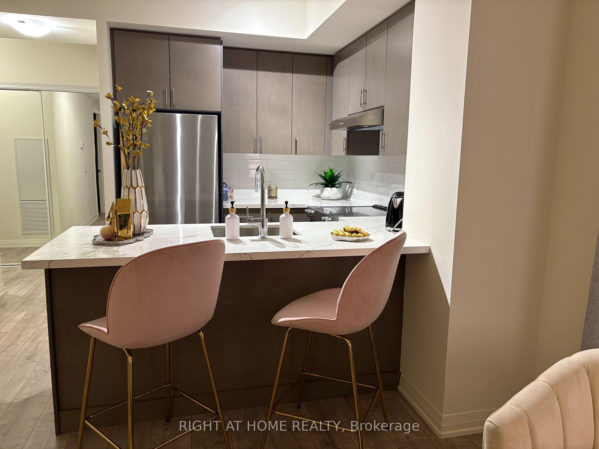 Photo 8 of Unit 1104, 8960 Jane Street, Vaughan, Vellore Village — HOMEH