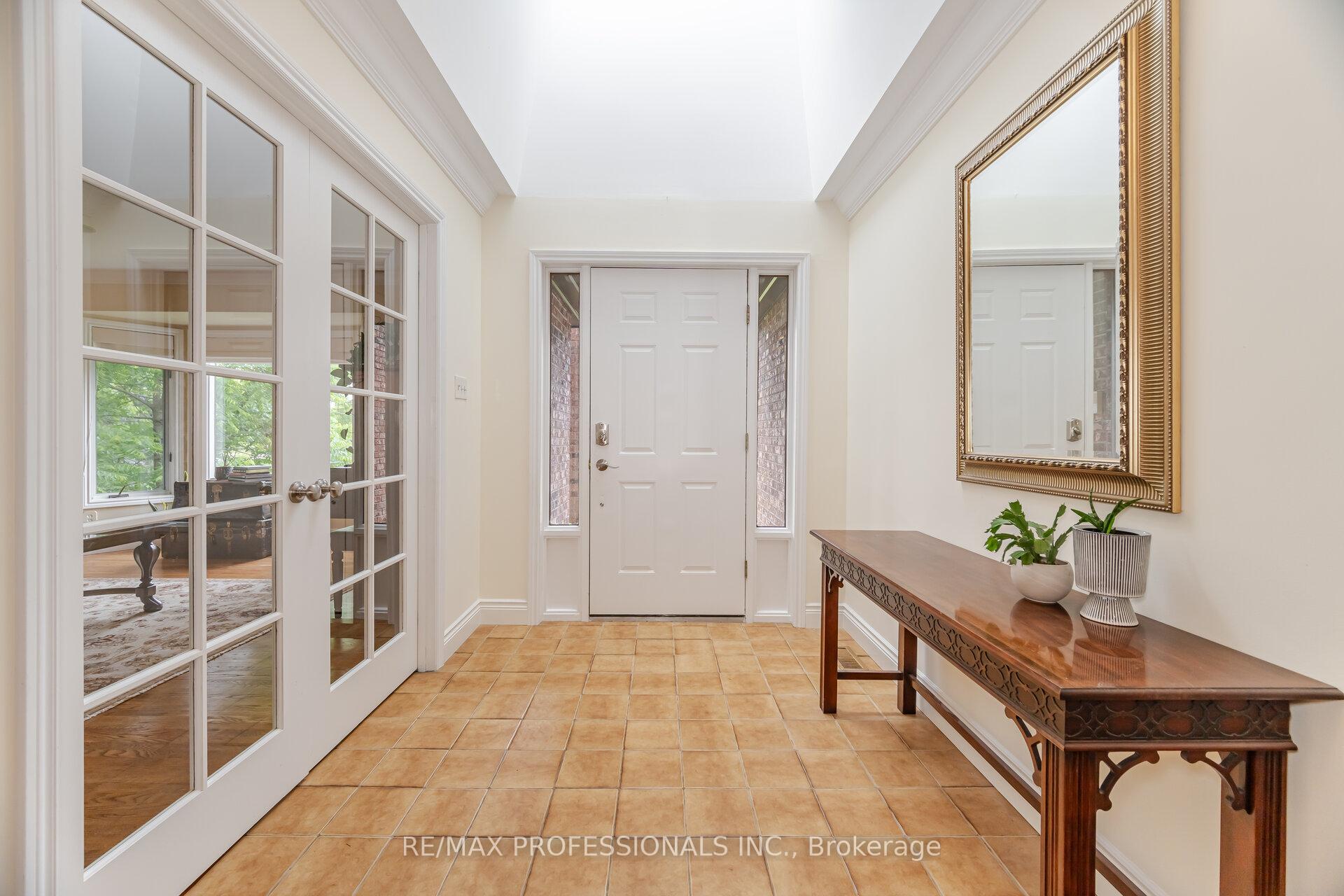 Photo 5 of 12130 Eighth Line, Halton Hills, Glen Williams — HOMEH