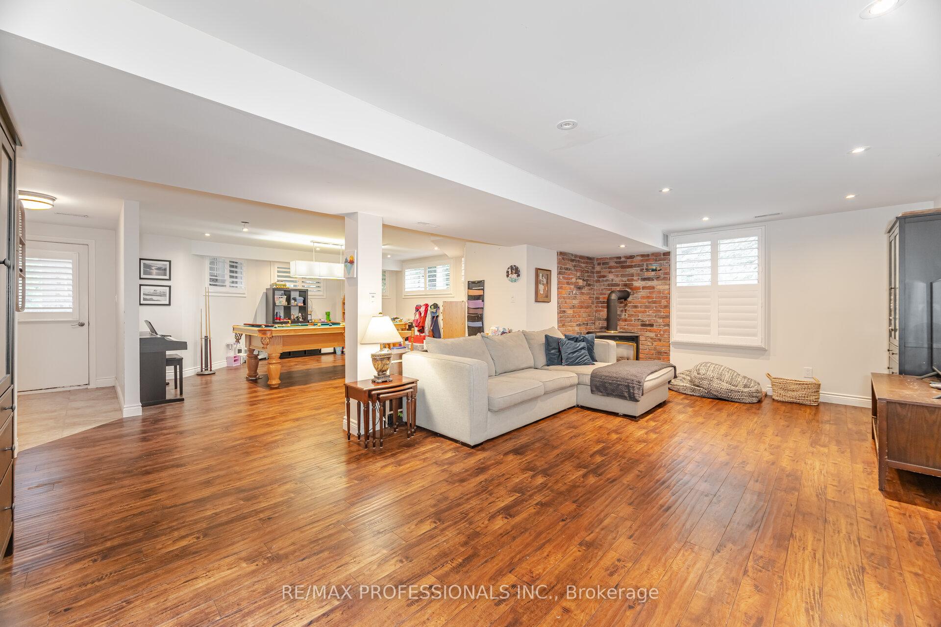 Photo 35 of 12130 Eighth Line, Halton Hills, Glen Williams — HOMEH