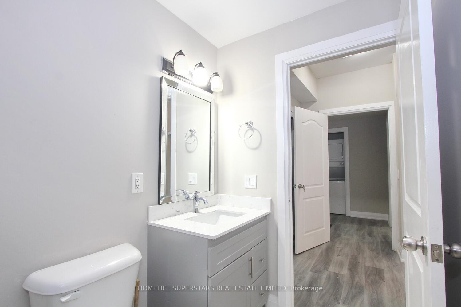 Photo 19 of Unit 902, 5309 Highway No 7, Vaughan, Vaughan Grove — HOMEH