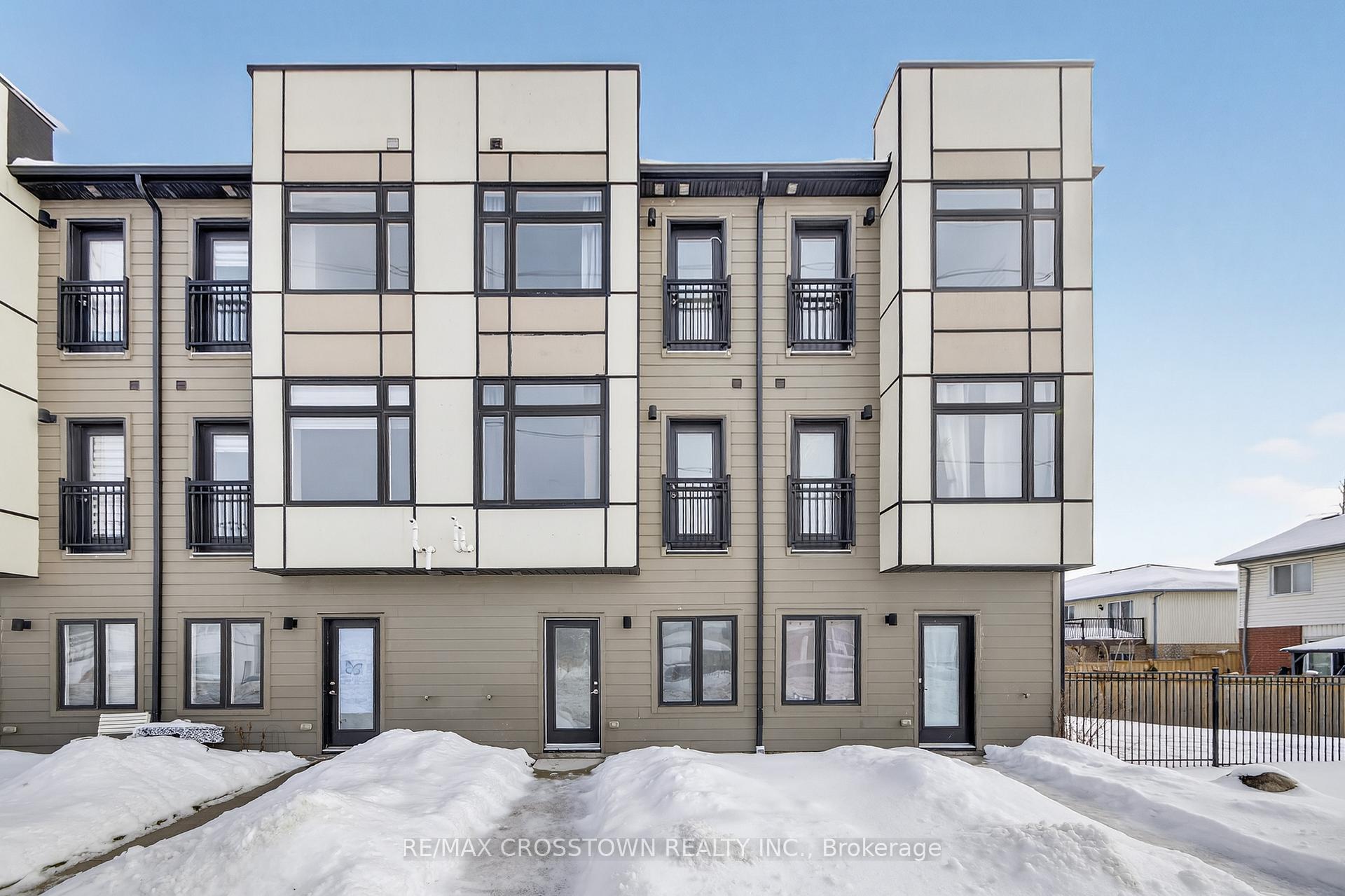 Photo 5 of Unit 2, 540 Essa Road, Barrie, Holly — HOMEH