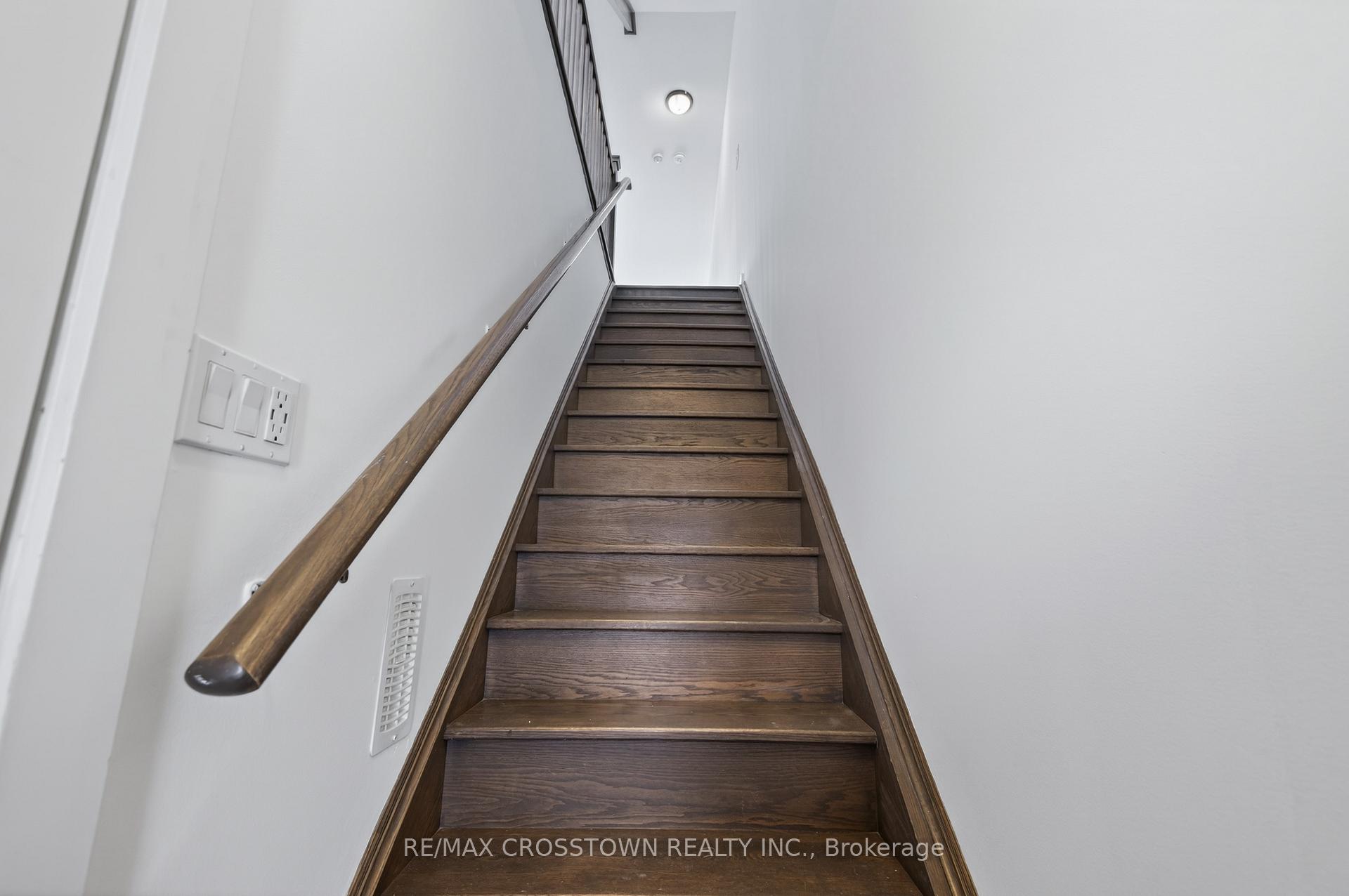 Photo 7 of Unit 2, 540 Essa Road, Barrie, Holly — HOMEH