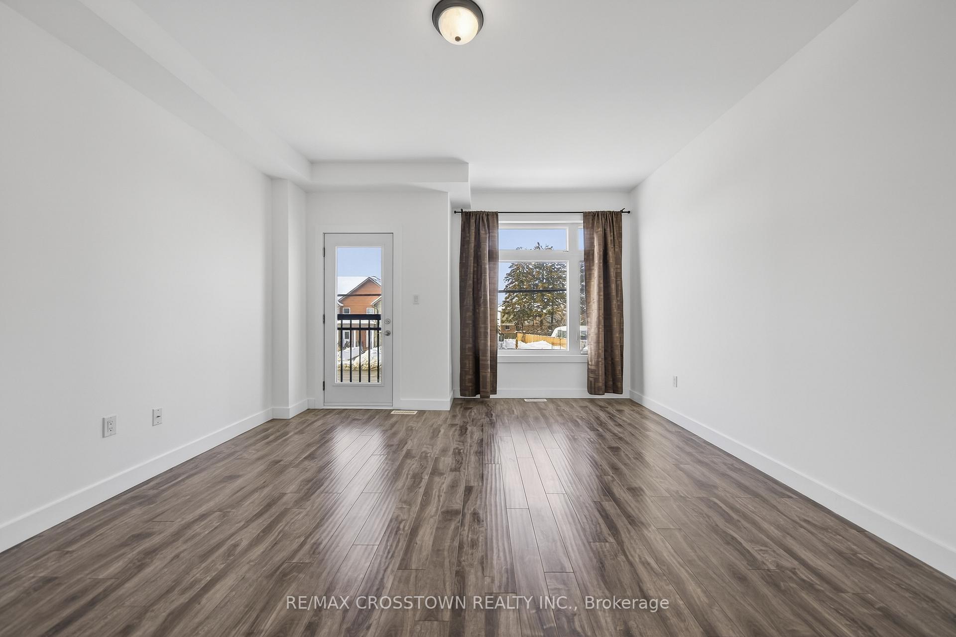 Photo 10 of Unit 2, 540 Essa Road, Barrie, Holly — HOMEH