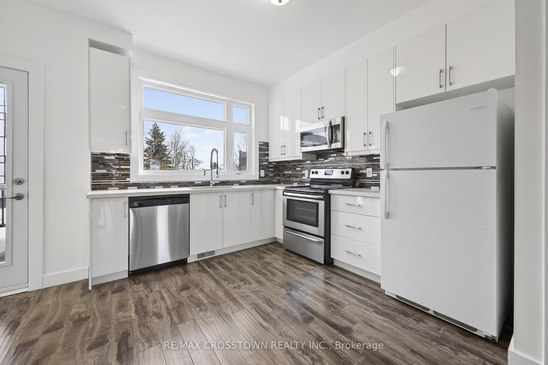 Photo 15 of Unit 2, 540 Essa Road, Barrie, Holly — HOMEH