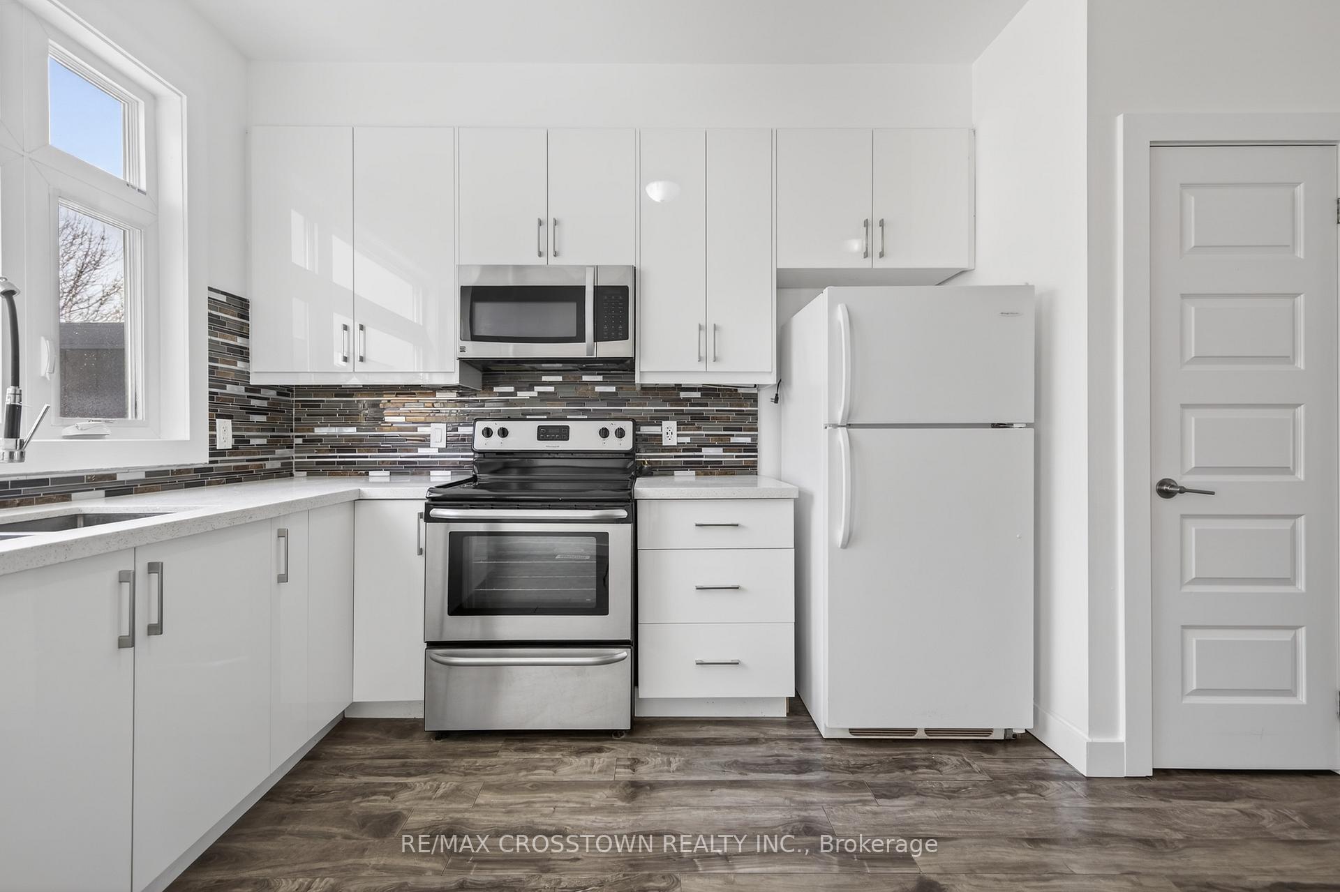 Photo 16 of Unit 2, 540 Essa Road, Barrie, Holly — HOMEH