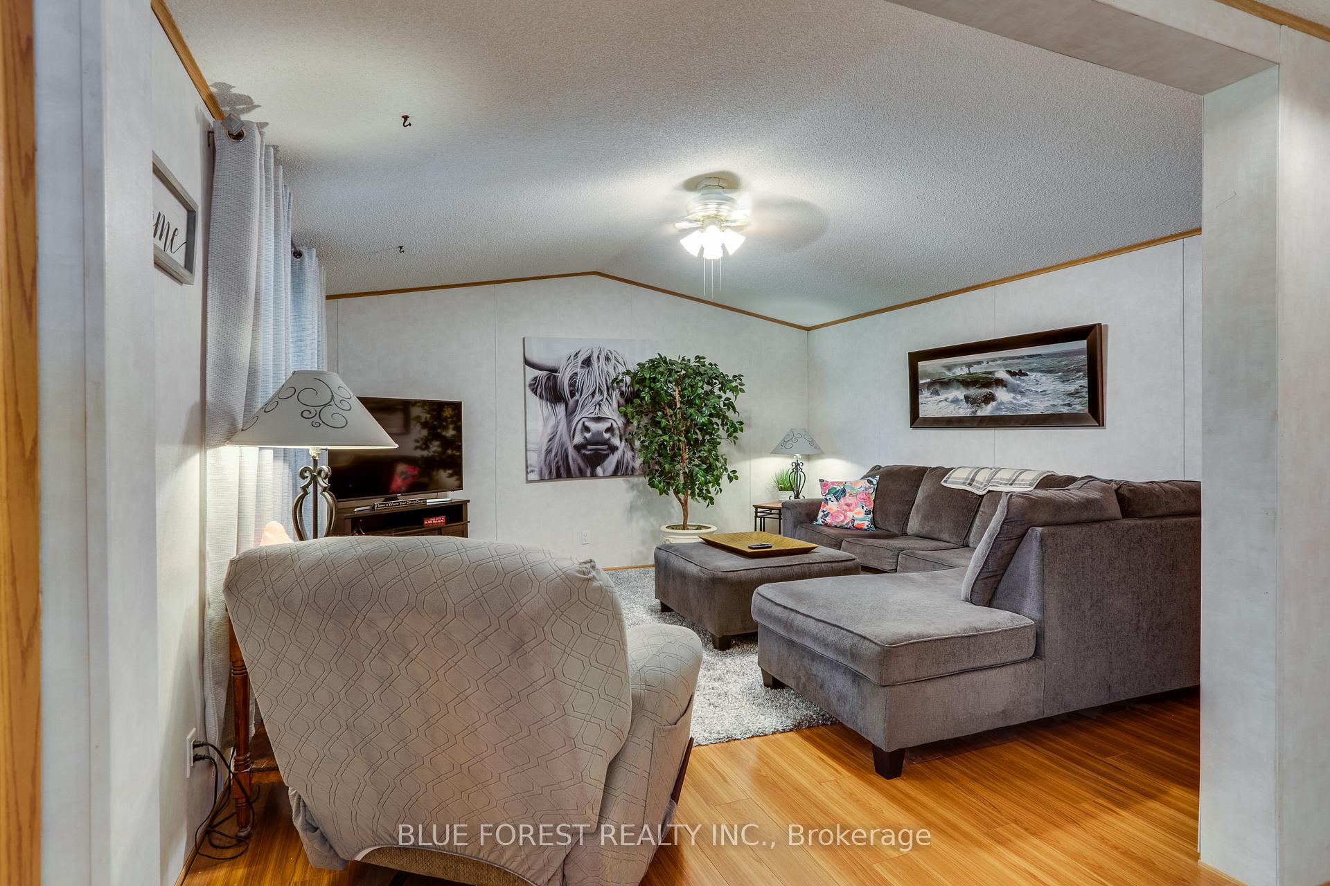 Photo 5 of Unit 52, 3100 Dorchester Road, Thames Centre, Rural Thames Centre — HOMEH