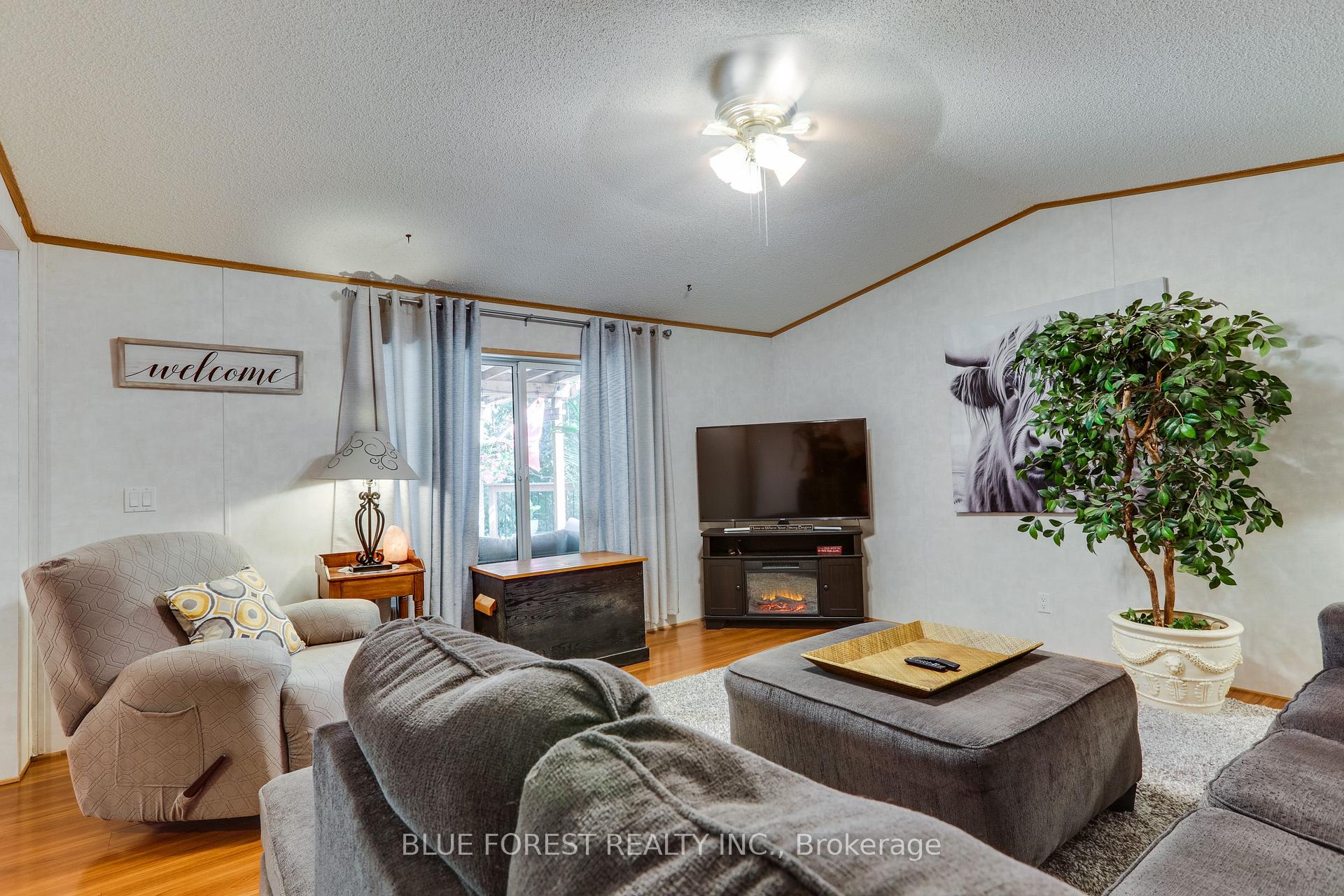 Photo 6 of Unit 52, 3100 Dorchester Road, Thames Centre, Rural Thames Centre — HOMEH