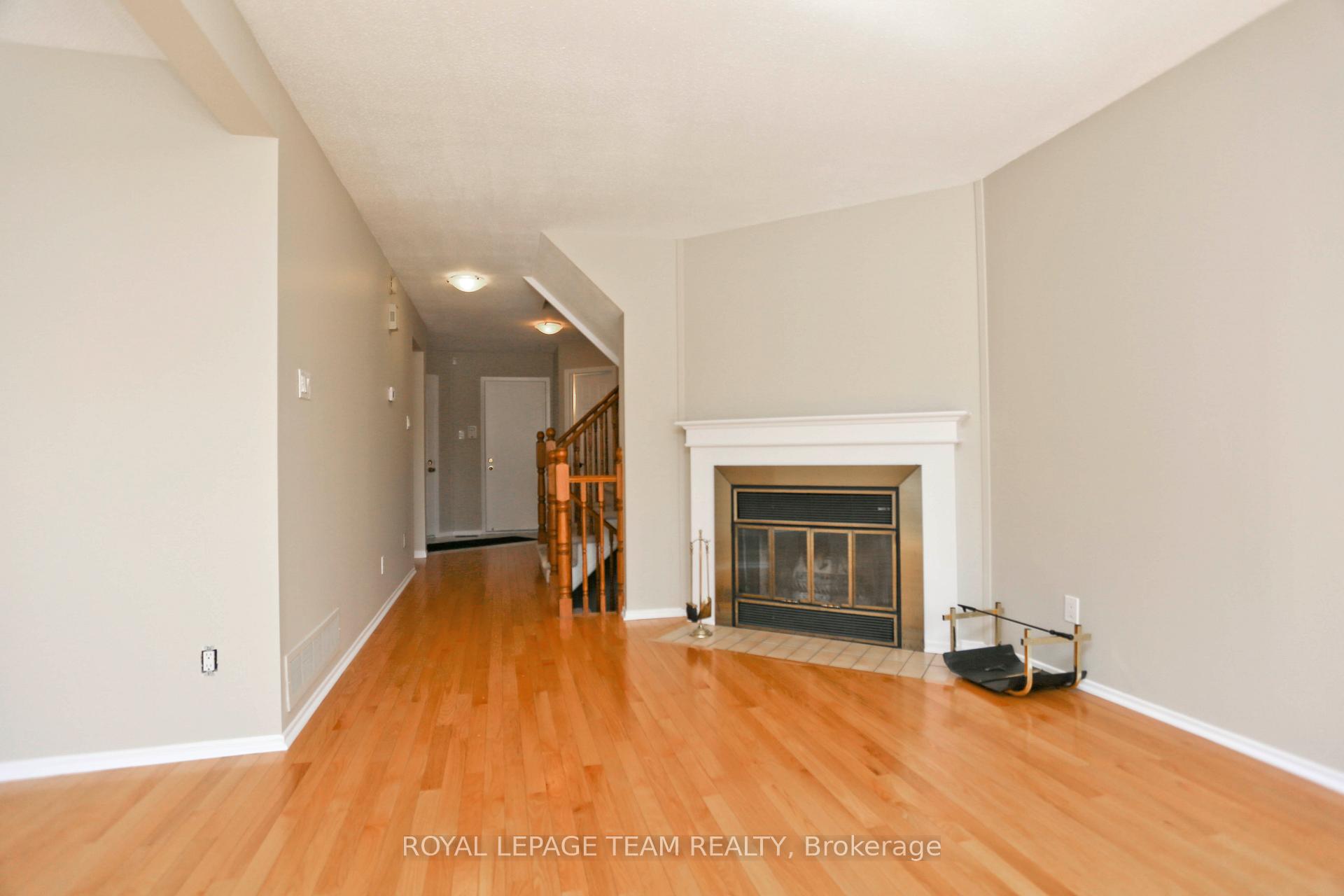 Photo 12 of Unit 8, 15 Forestlane Private, Ottawa, Overbrook/Castle Heights — HOMEH